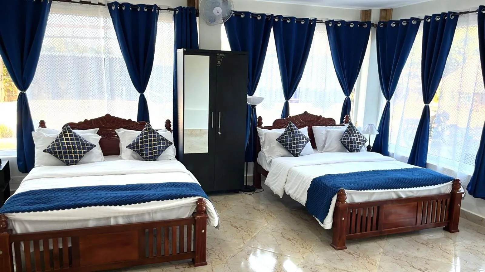 Photo of the whole room, Bed in Chan Beach Resort & Hotel
