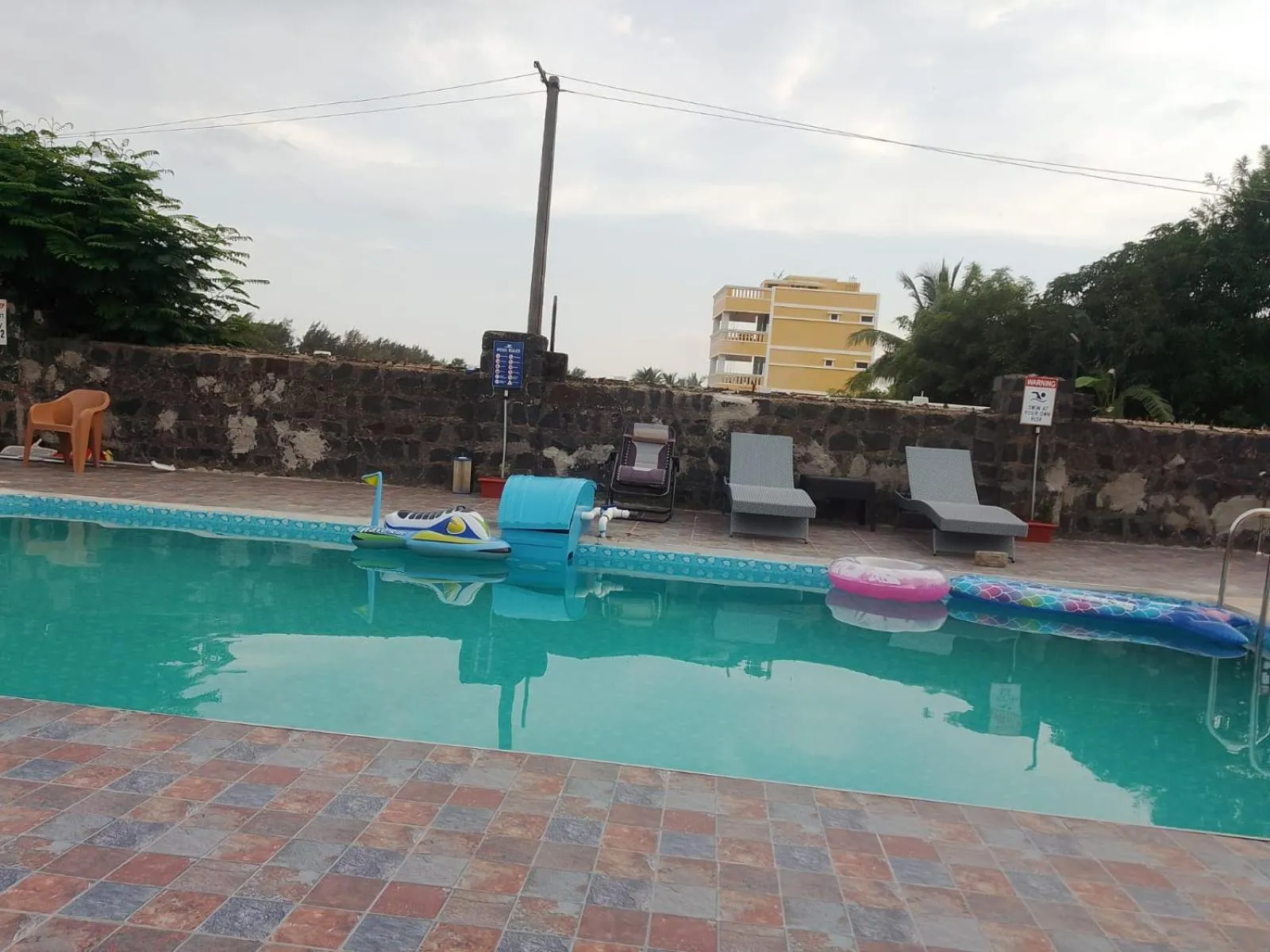 Swimming pool in Chan Beach Resort & Hotel