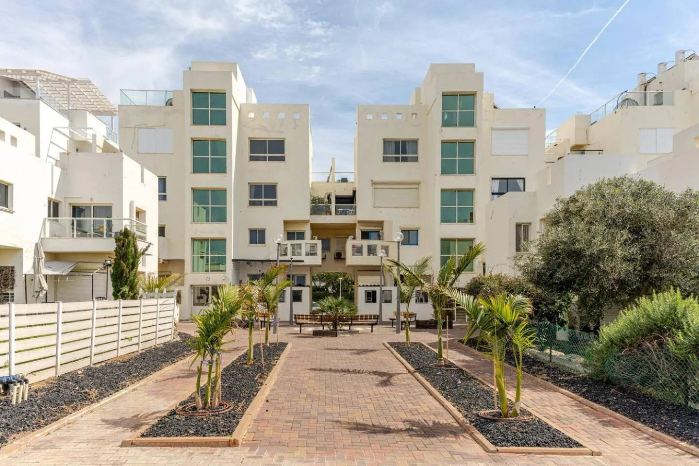 GW951 Gugel Waves Amazing Seaview Apartments