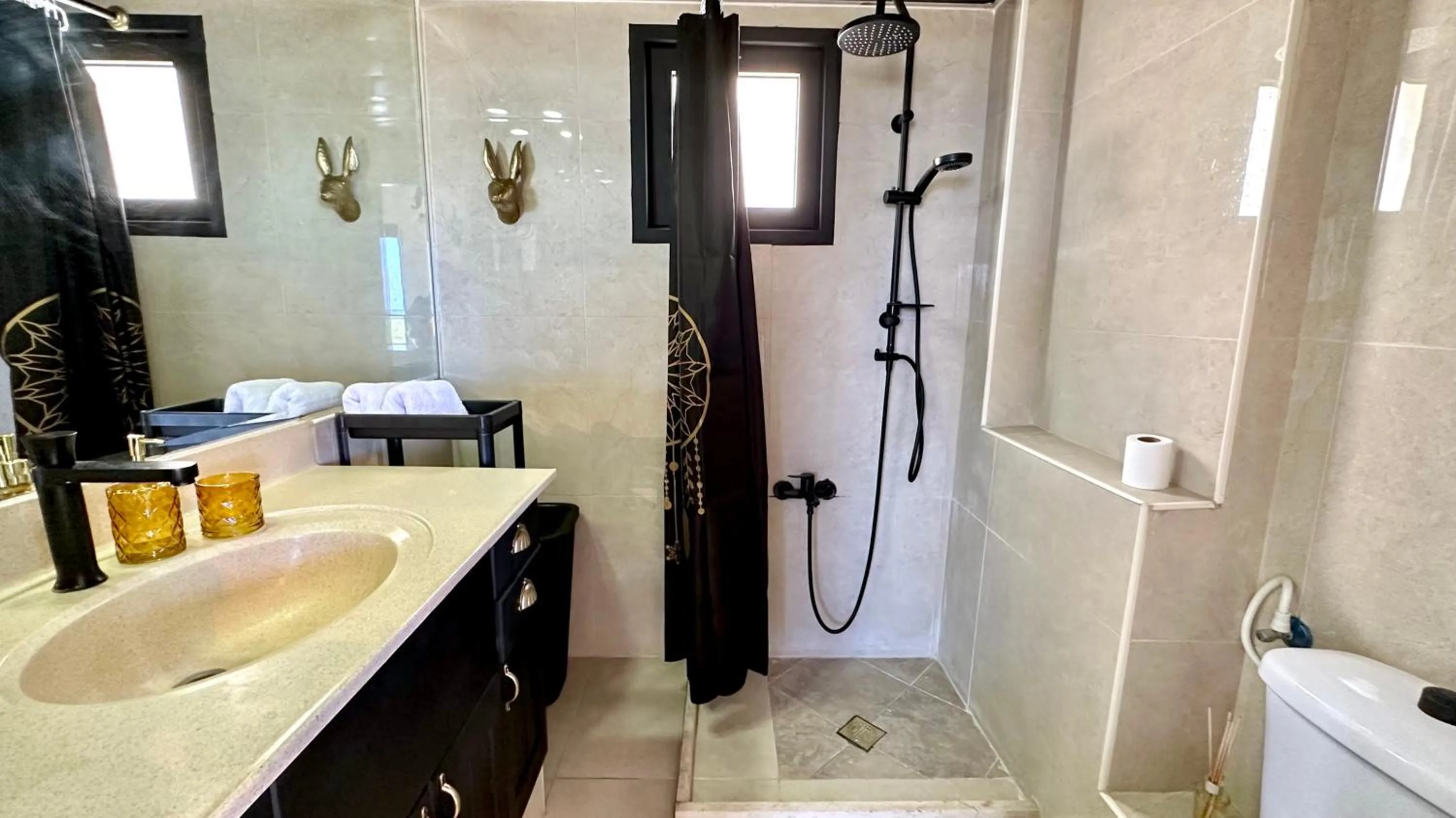 Shower in GW951 Gugel Waves Amazing Seaview Apartments