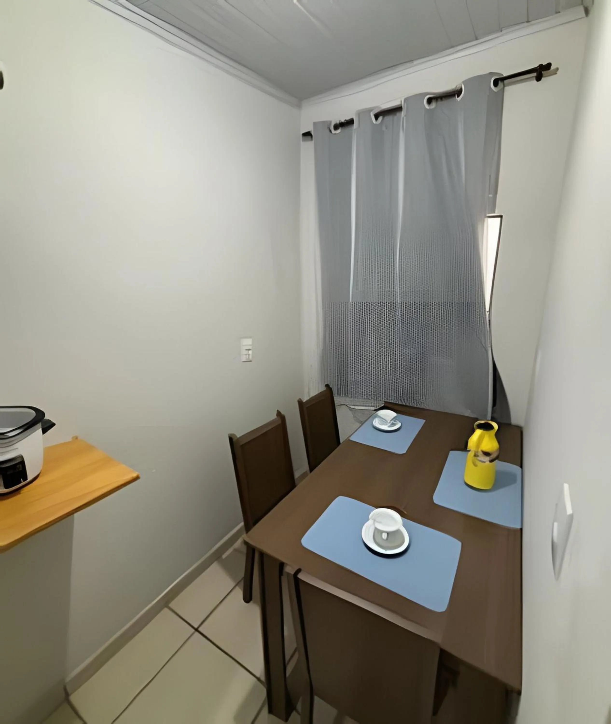 Apartamentos 1Qto, Cozinha Completa, até 4 hospedes Jr Catito