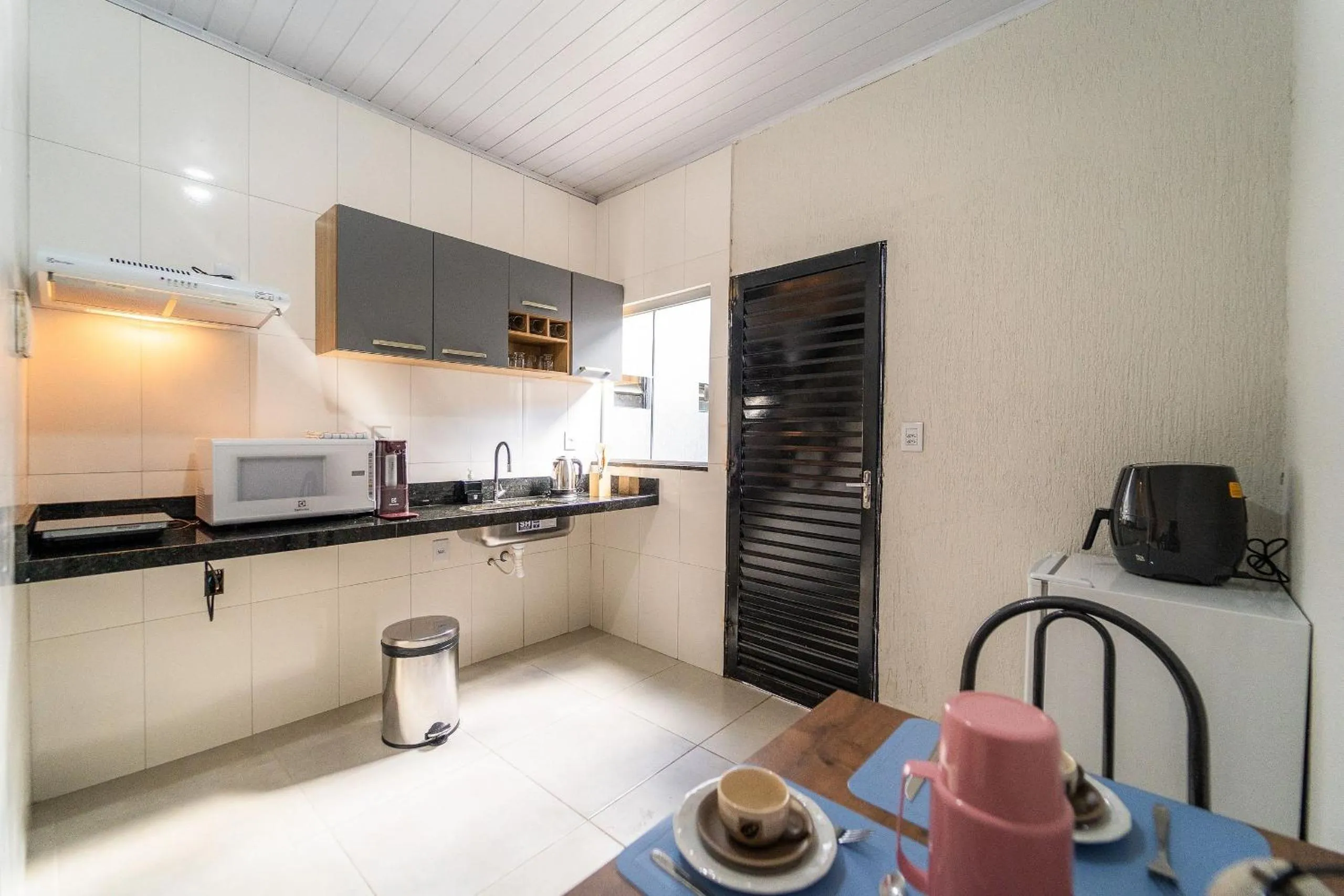 Kitchen or kitchenette in Apartamentos 1Qto, Cozinha Completa, até 4 hospedes Jr Catito
