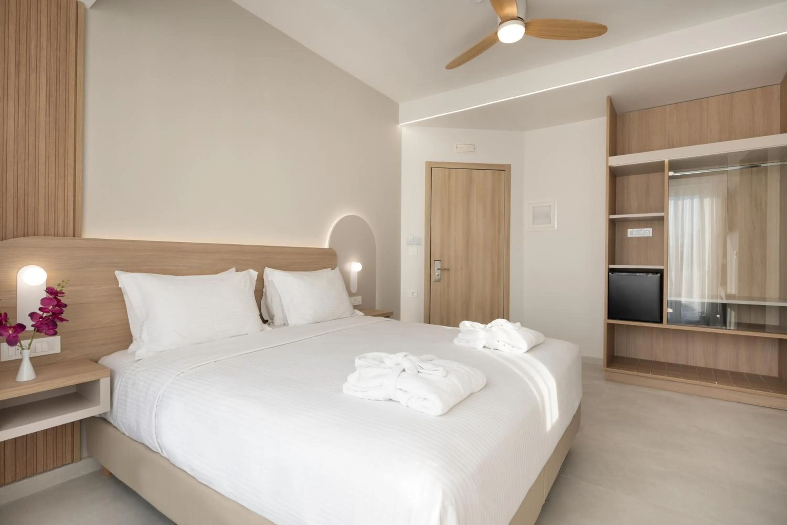 Bed in Epavli Grace Hotel