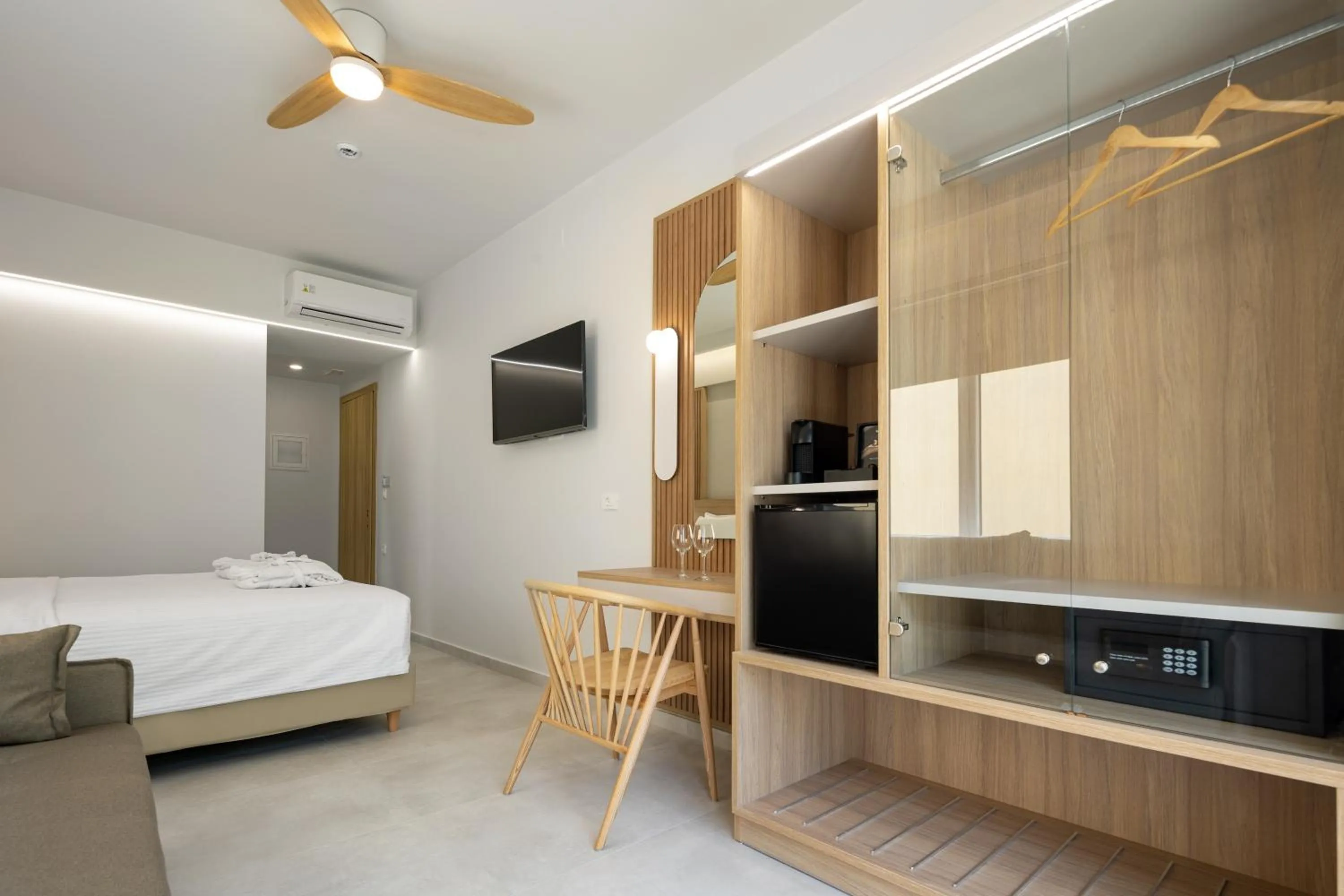 Bed in Epavli Grace Hotel