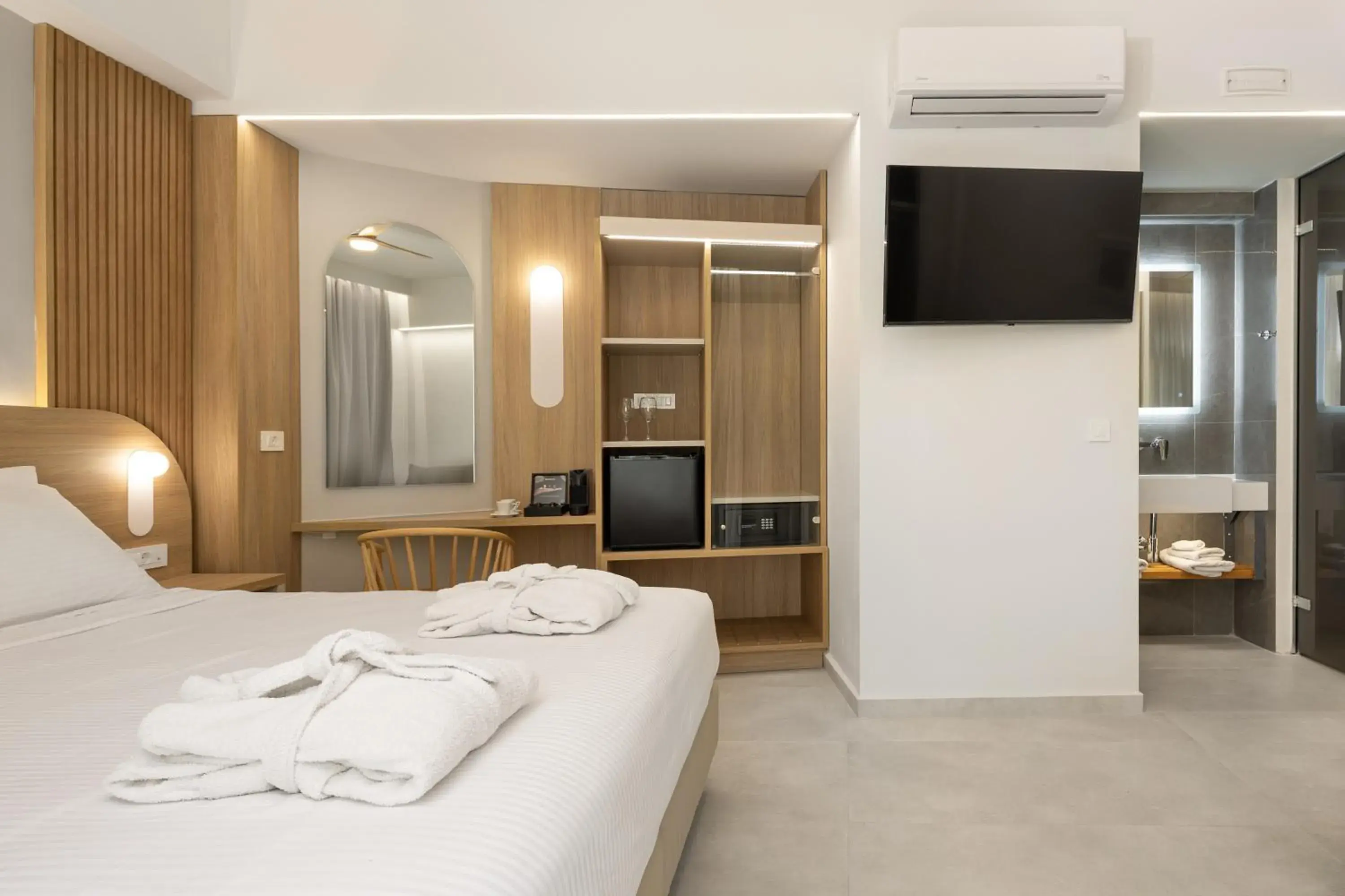 Standard Double or Twin Room in Epavli Grace Hotel Standard Double or Twin Room in Epavli Grace Hotel