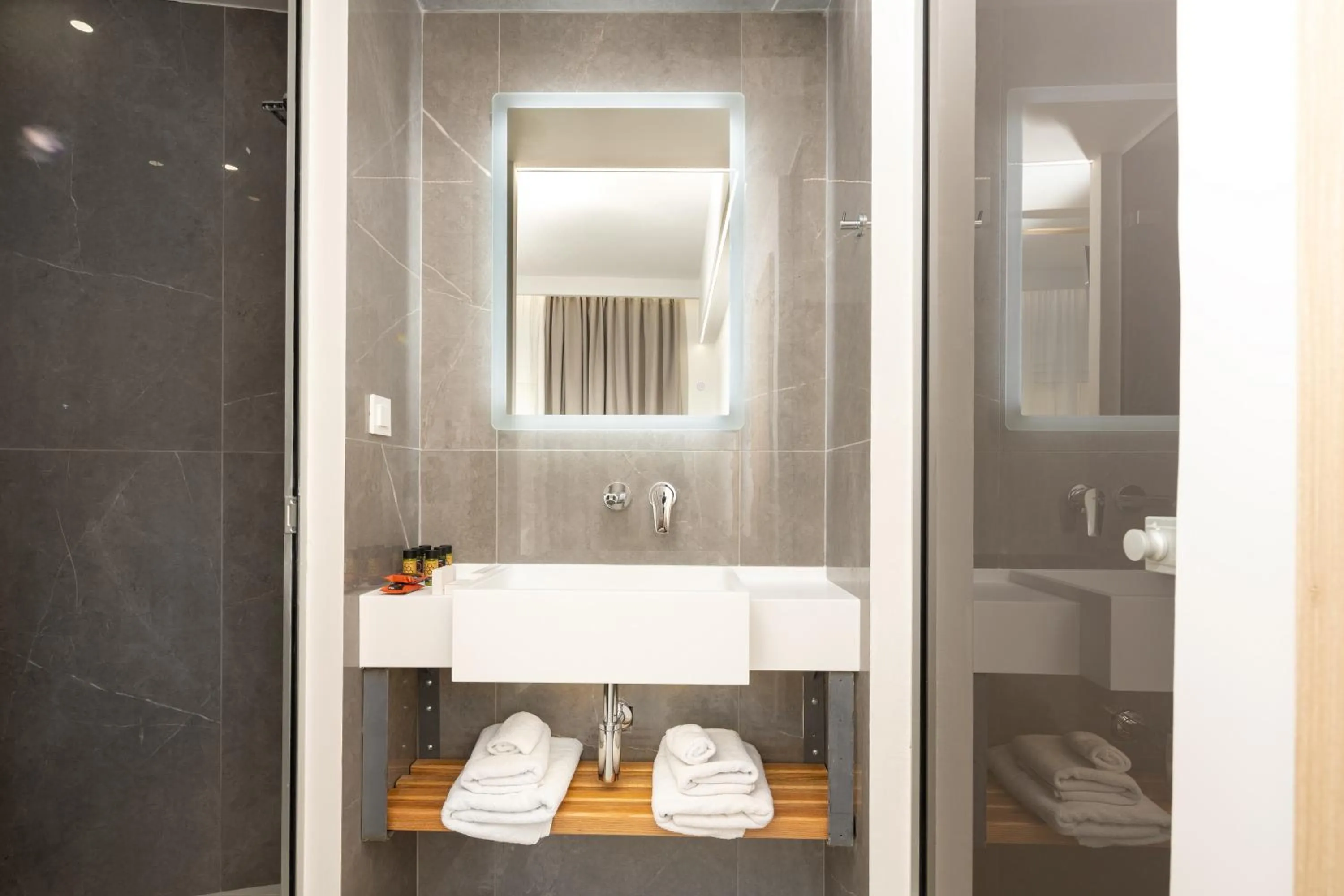 Bathroom in Epavli Grace Hotel