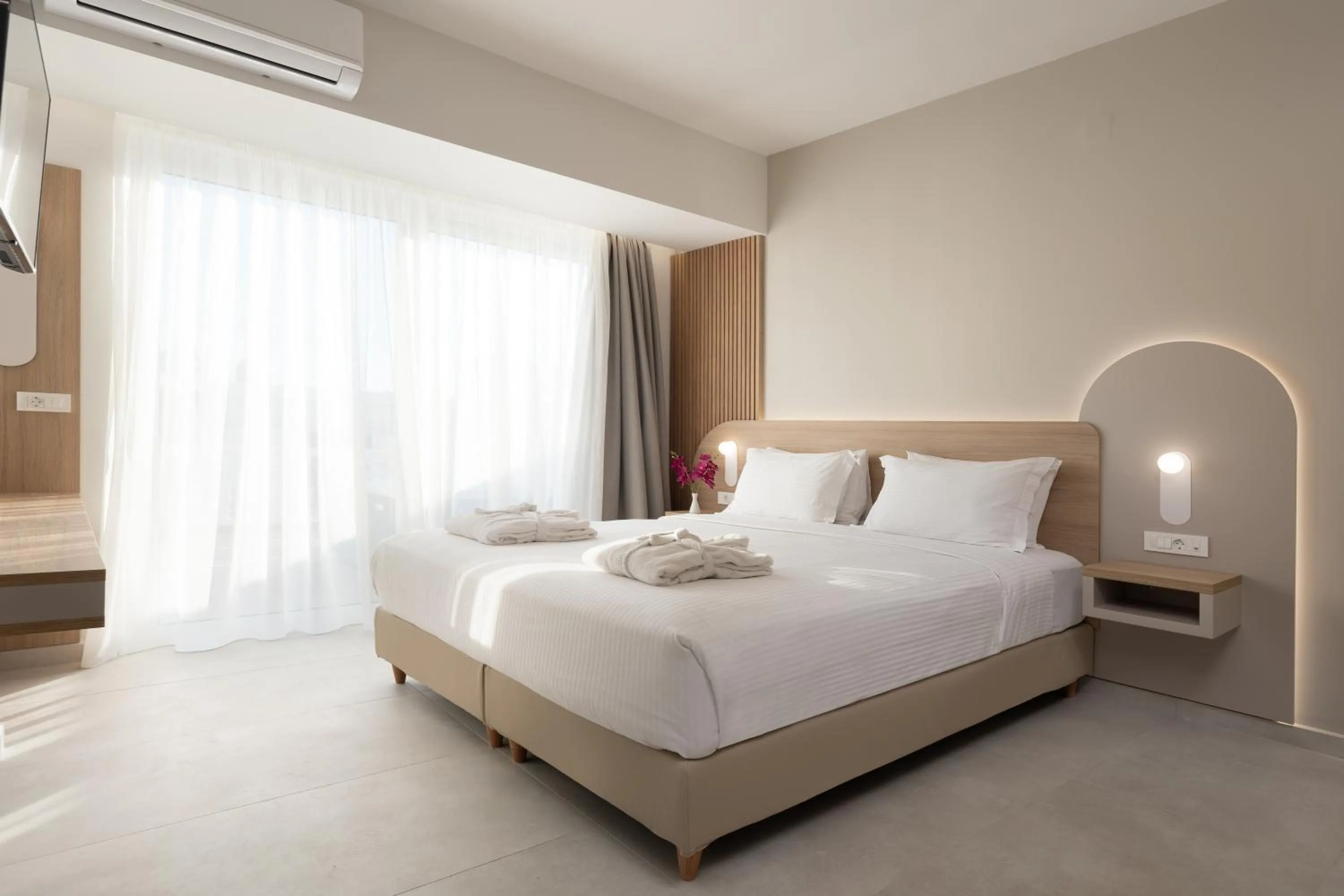 Bed in Epavli Grace Hotel