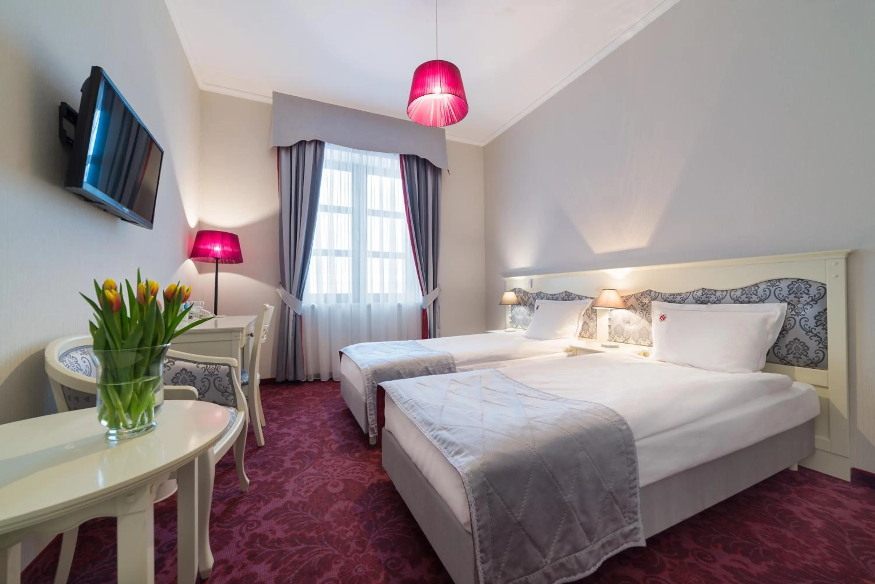 Photo of the whole room, Bed in Hotel Jarosław