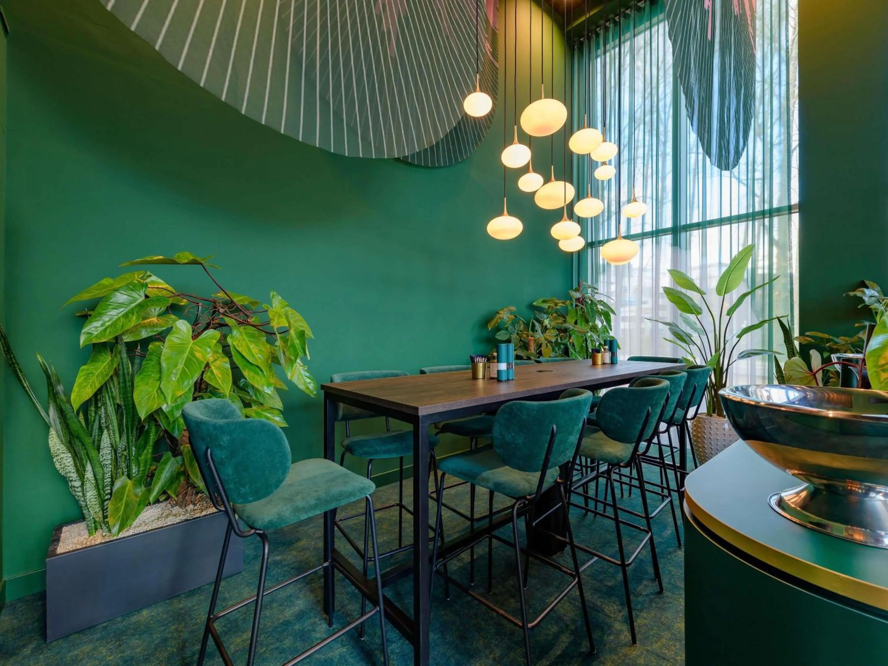 Restaurant/places to eat in ibis Styles Rotterdam Ahoy