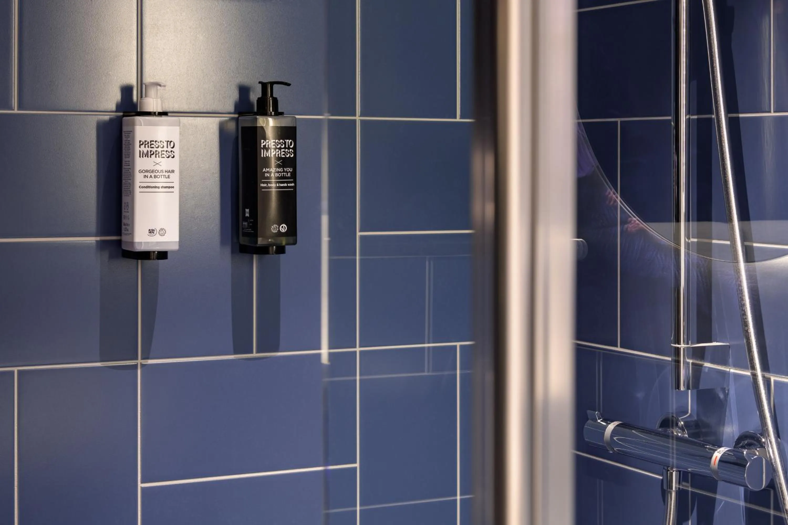 Shower in ibis Styles Rotterdam Ahoy