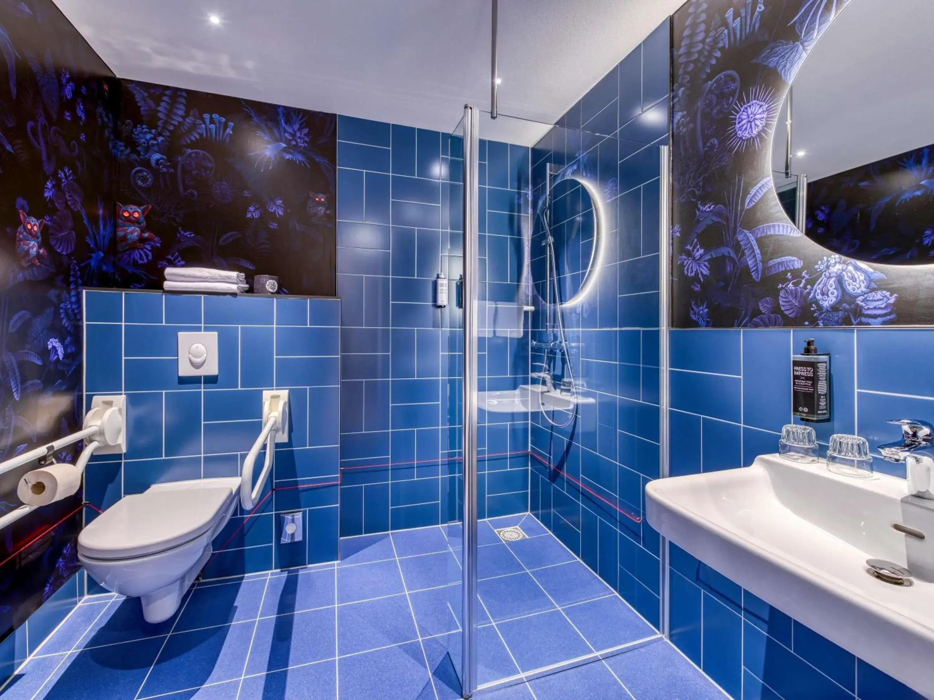 Superior Twin Room with Park View in ibis Styles Rotterdam Ahoy Superior Twin Room with Park View in ibis Styles Rotterdam Ahoy