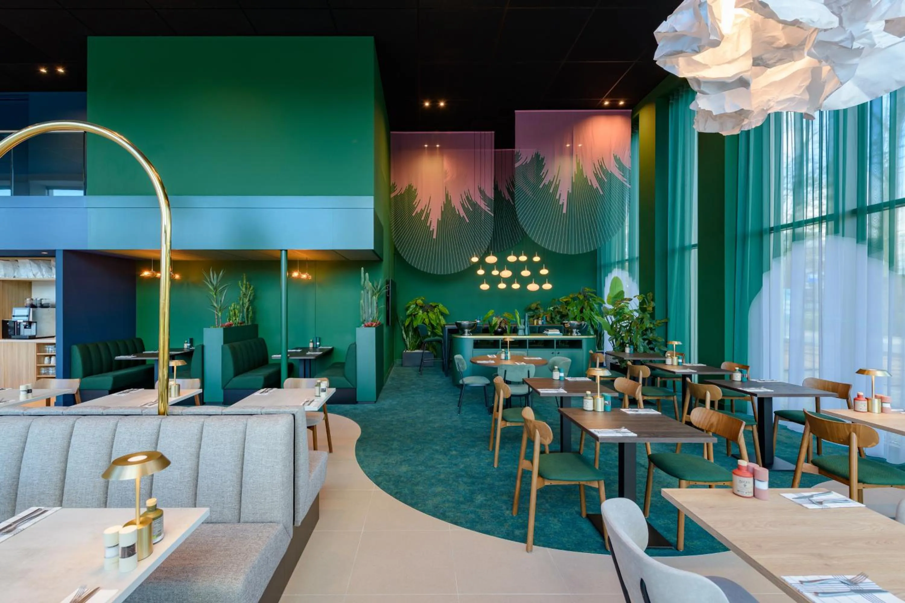 Restaurant/places to eat in ibis Styles Rotterdam Ahoy