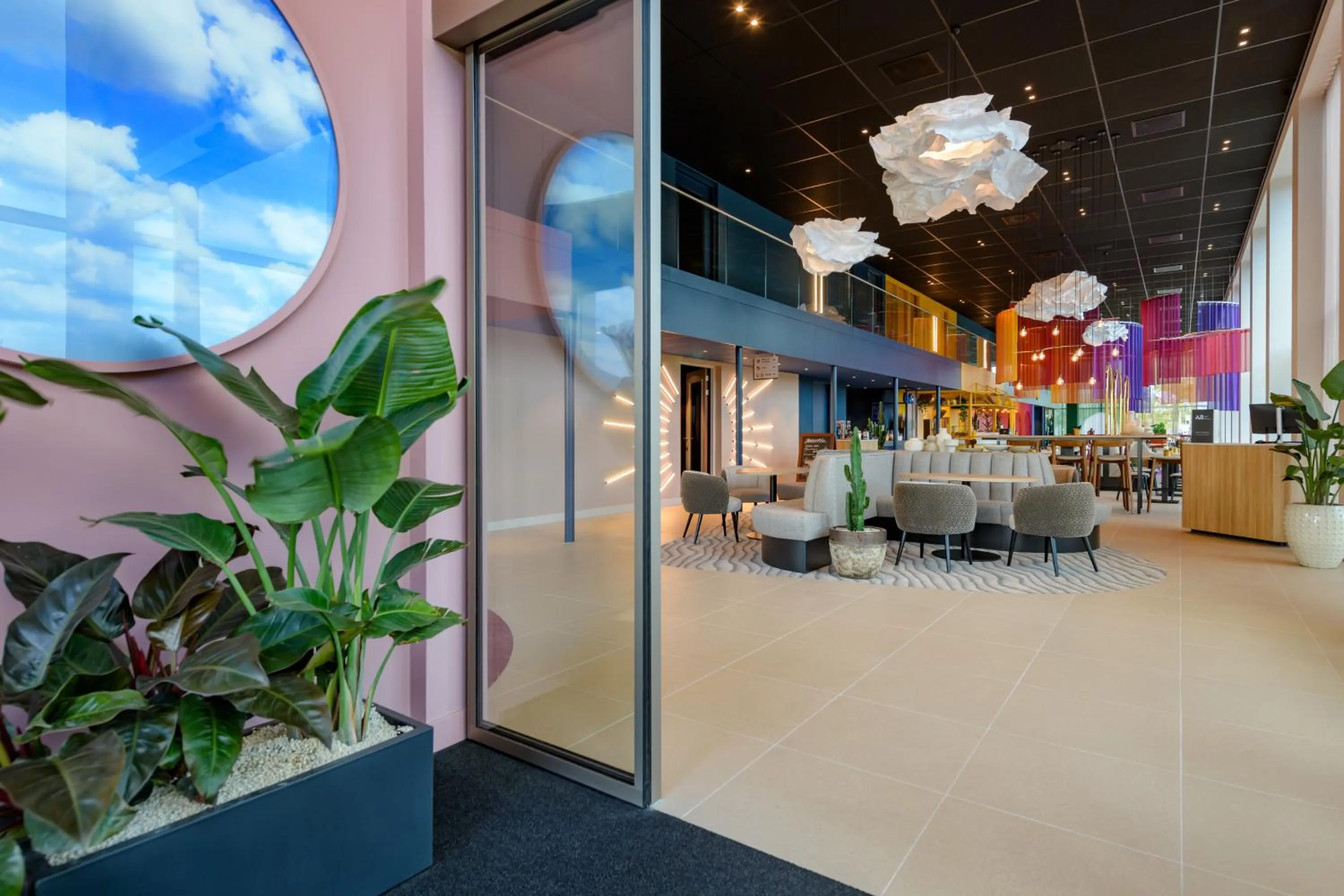 Seating area in ibis Styles Rotterdam Ahoy