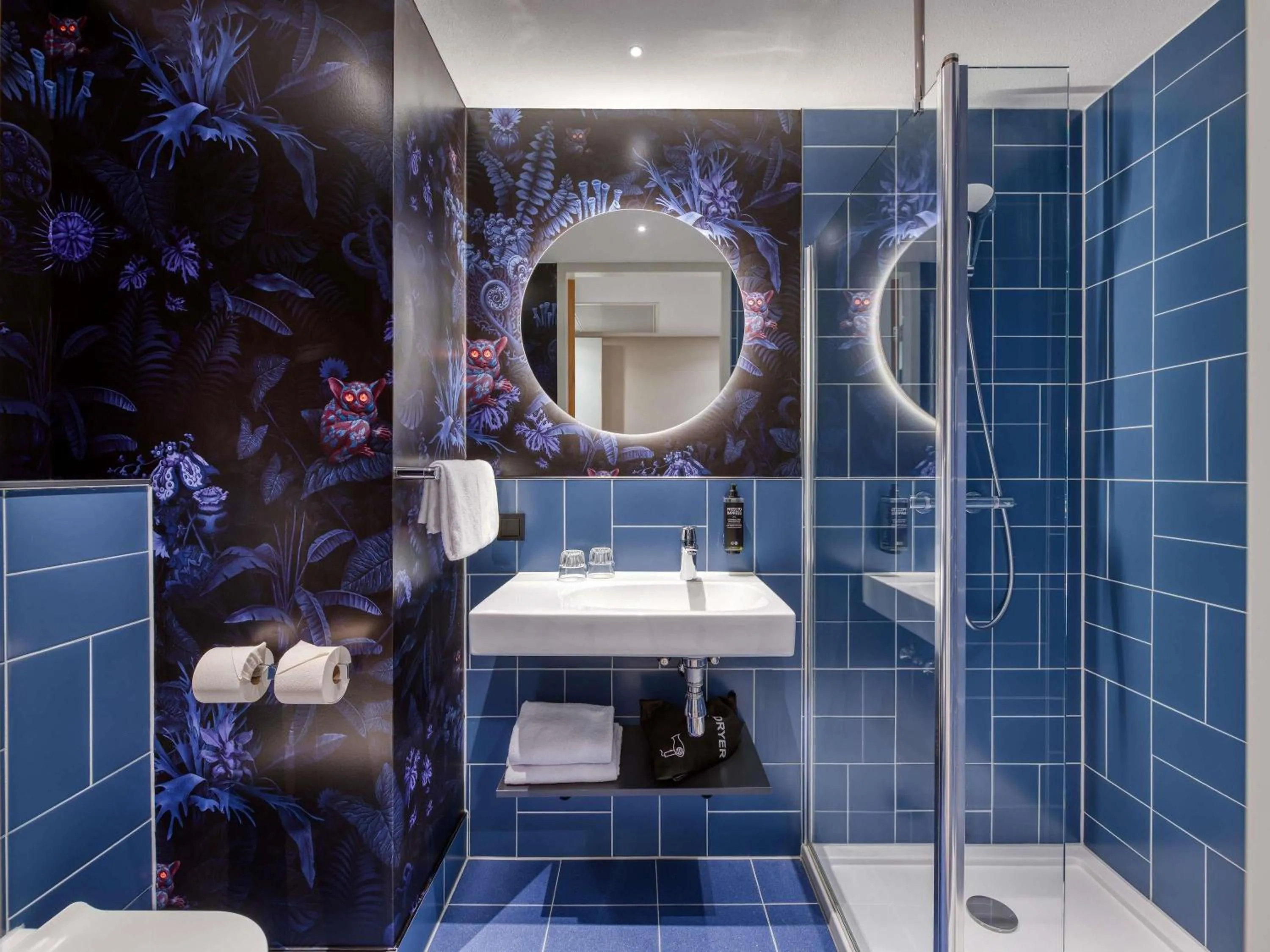 Bedroom in ibis Styles Rotterdam Ahoy