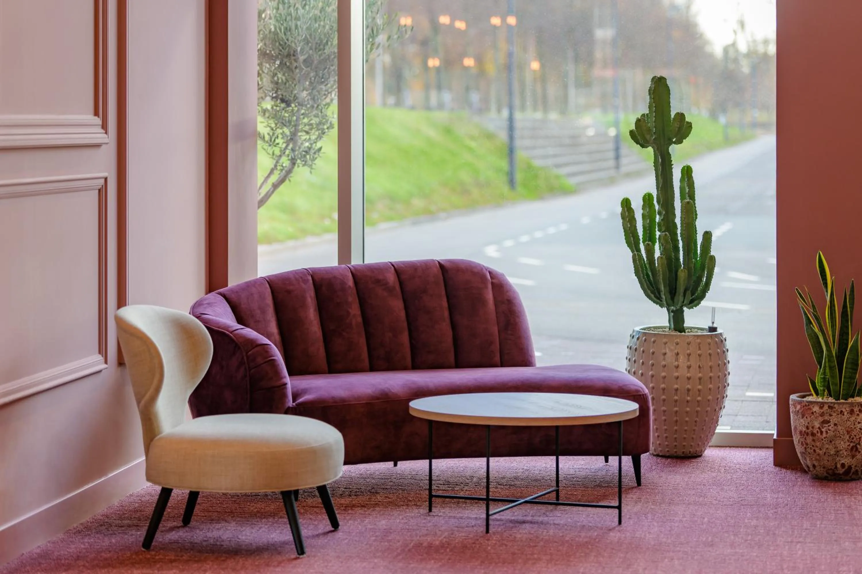 Seating area in ibis Styles Rotterdam Ahoy