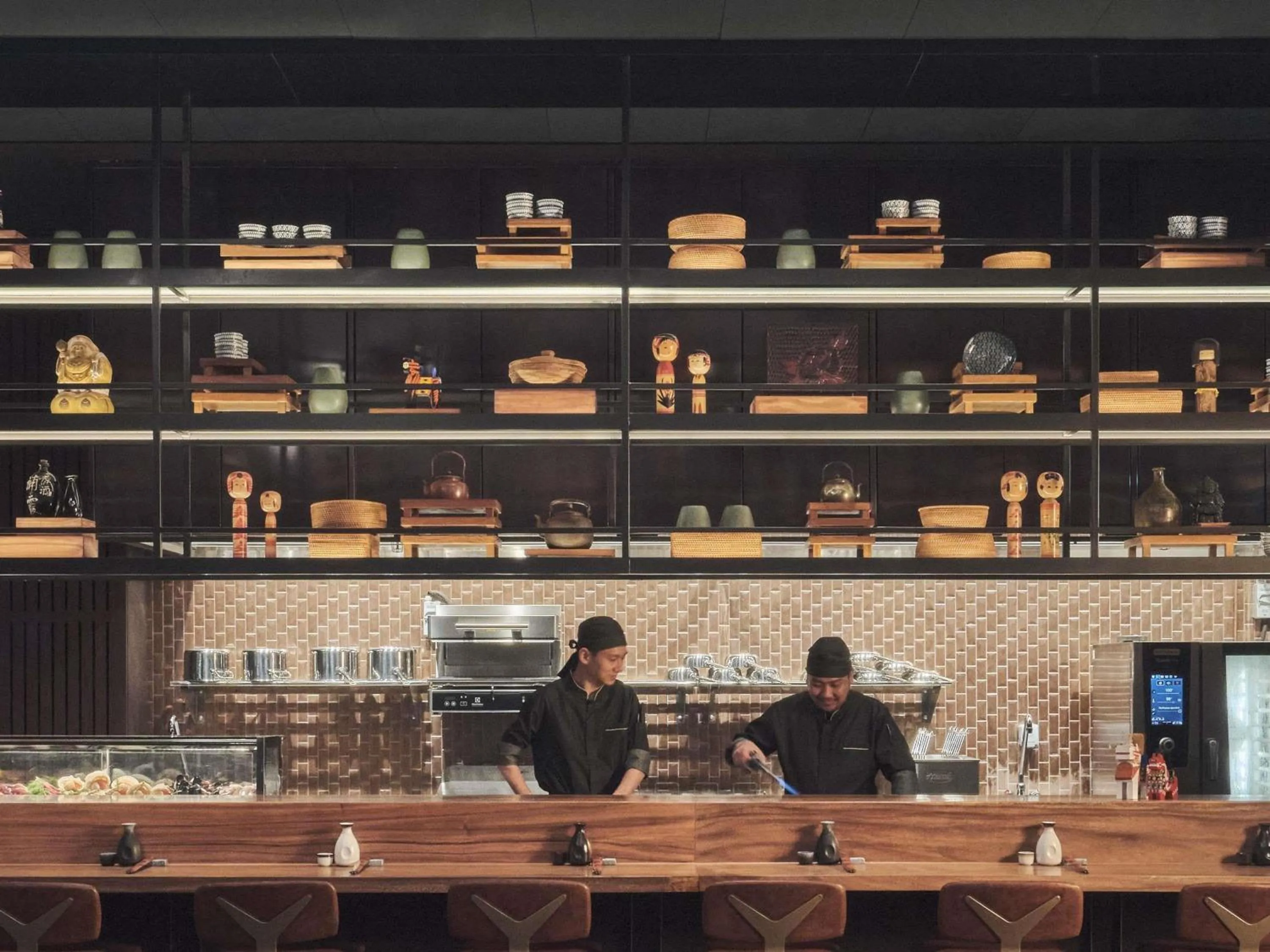 Restaurant/places to eat in Pullman Singapore Hill Street