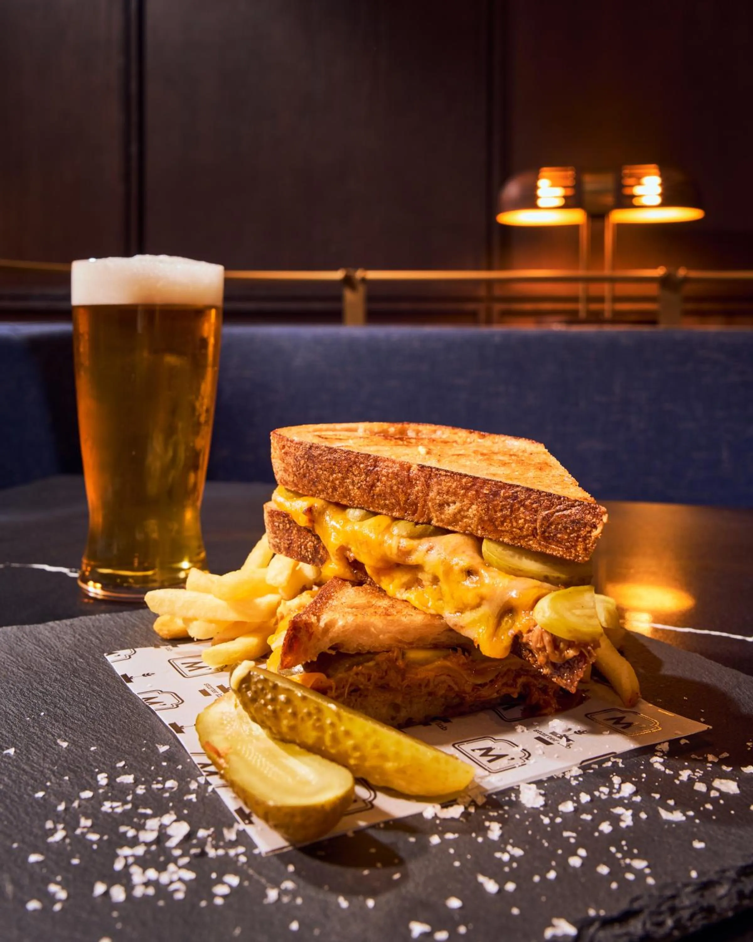 Restaurant/places to eat in Pullman Singapore Hill Street