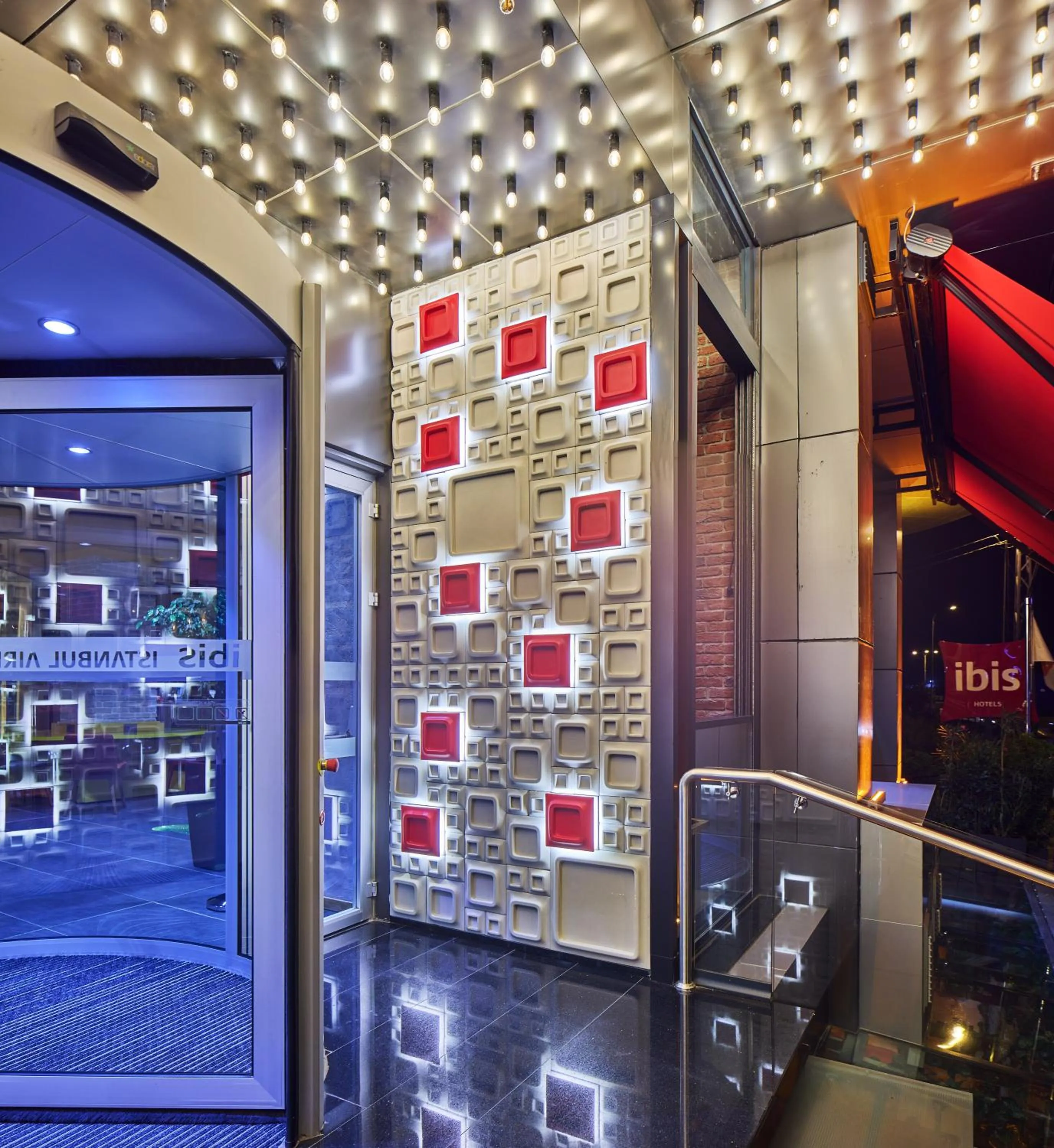 Facade/entrance in Ibis Istanbul Airport