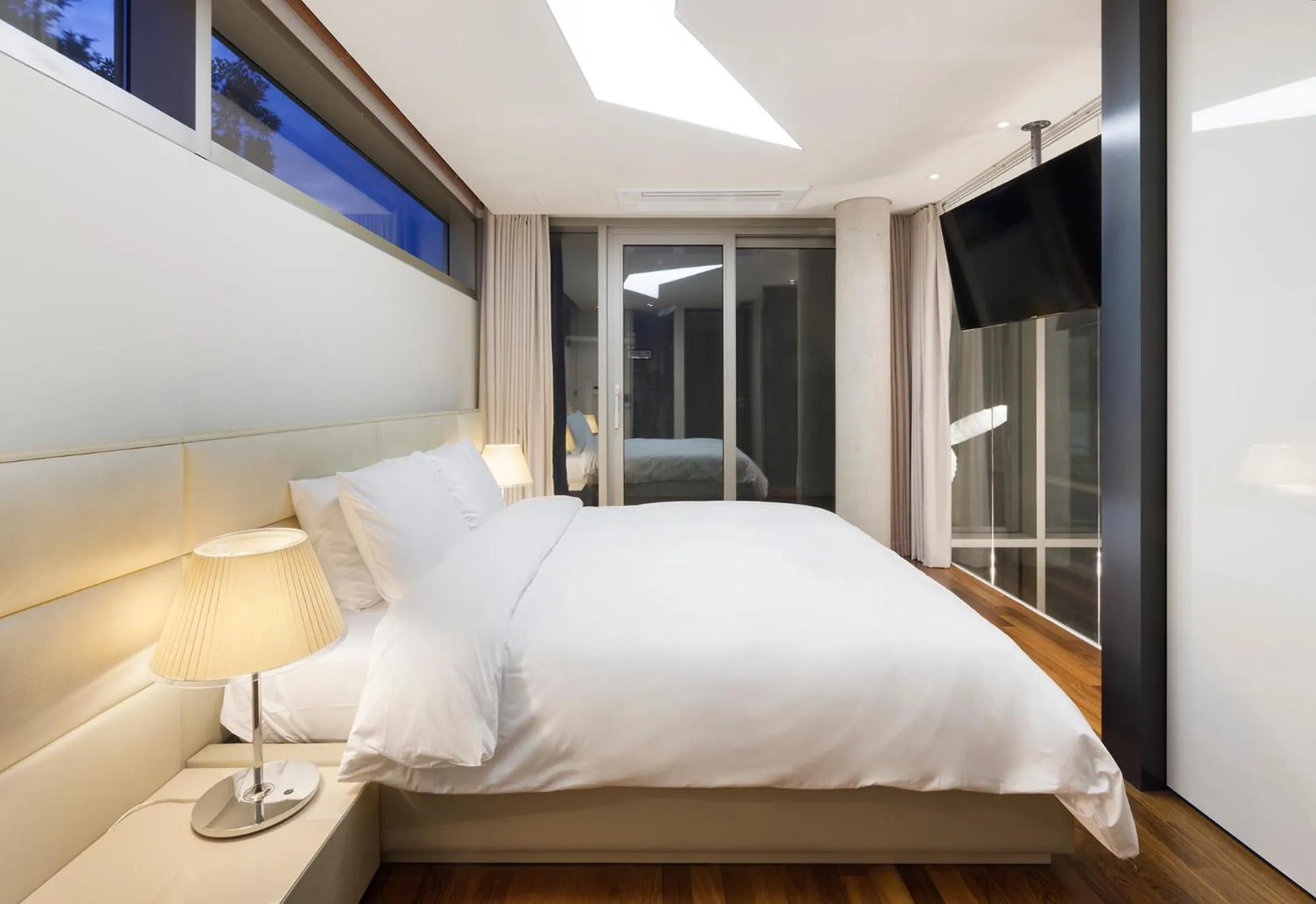 Bed in Bayhill Pool & Villa