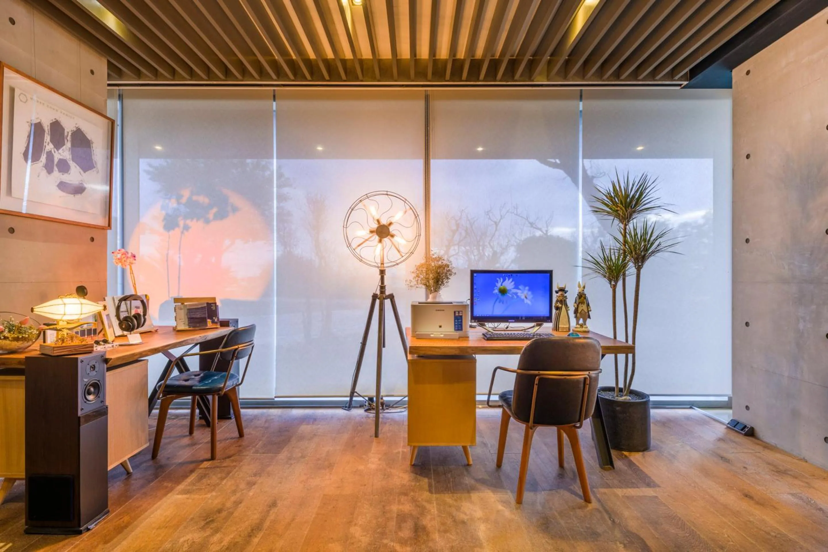 Business facilities in Bayhill Pool & Villa