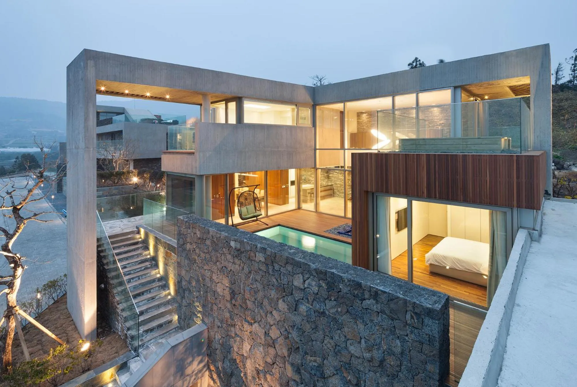 Bayhill Pool & Villa