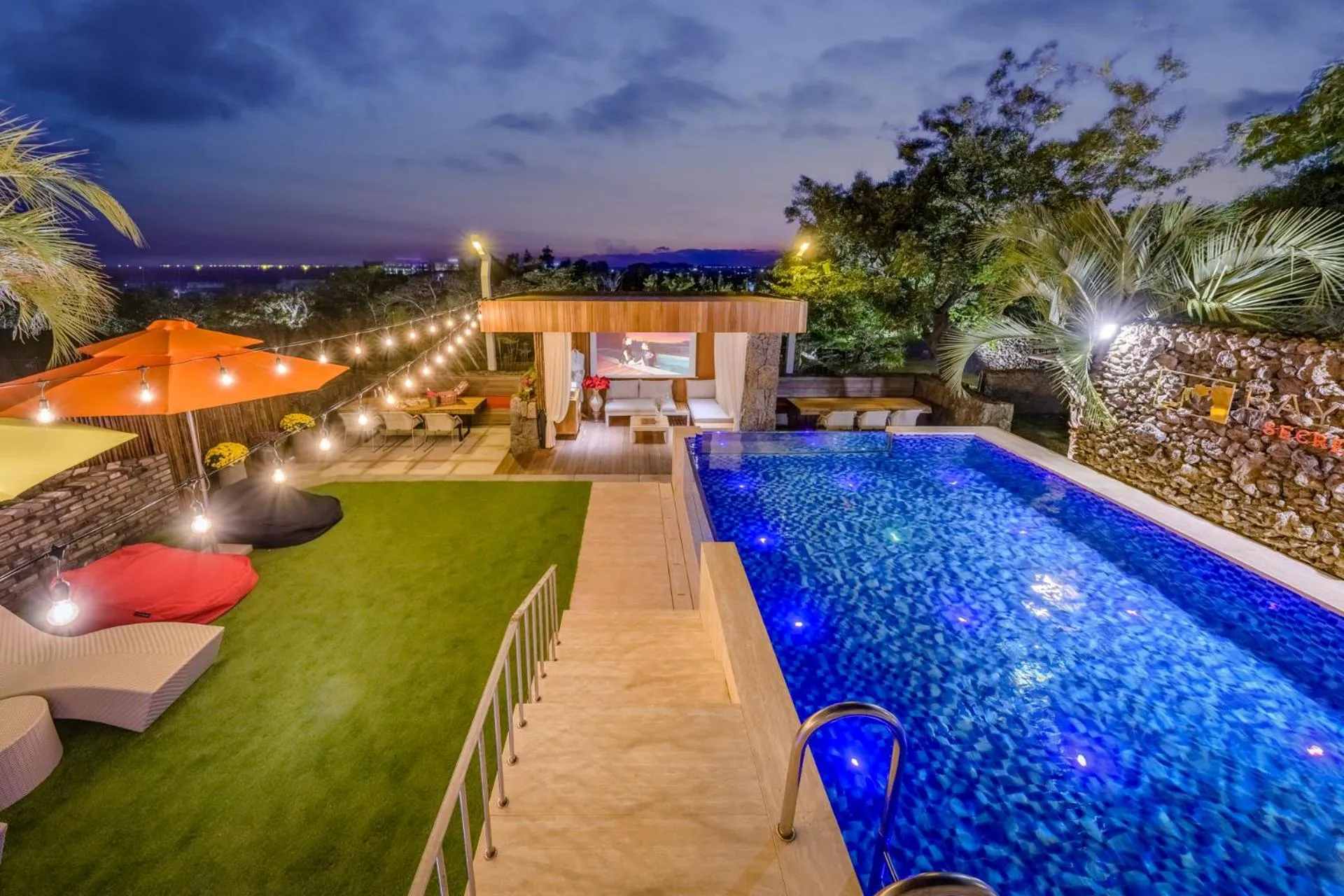 Bayhill Pool & Villa