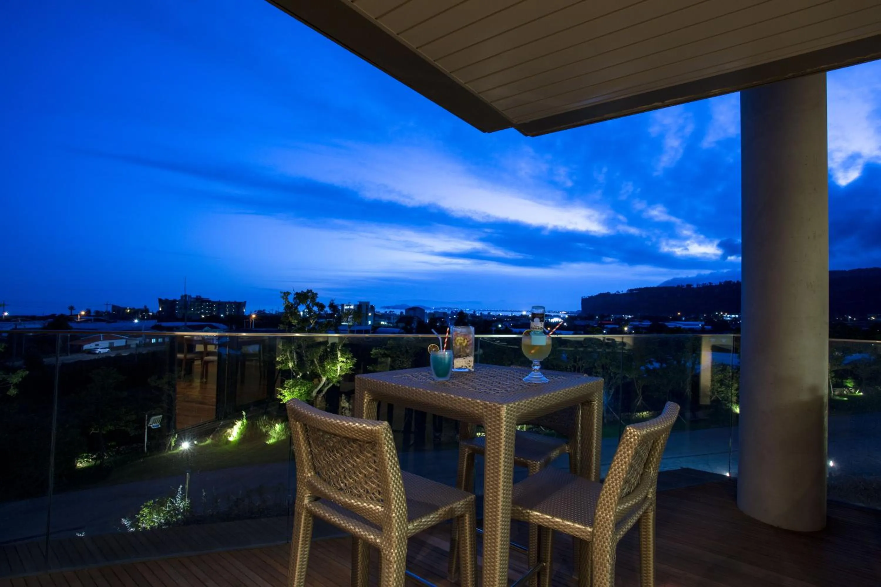 Balcony/Terrace in Bayhill Pool & Villa