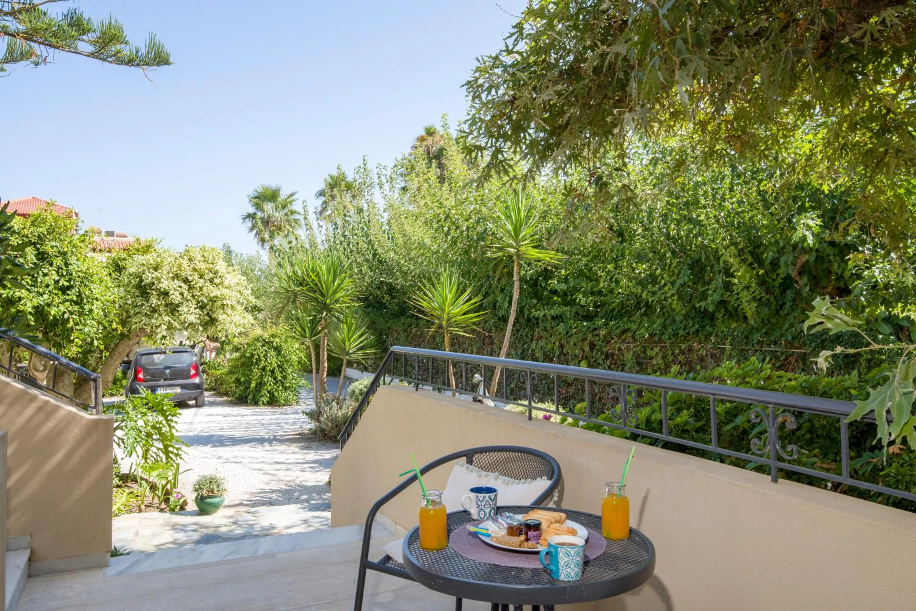 Patio in Evangelos Apartments