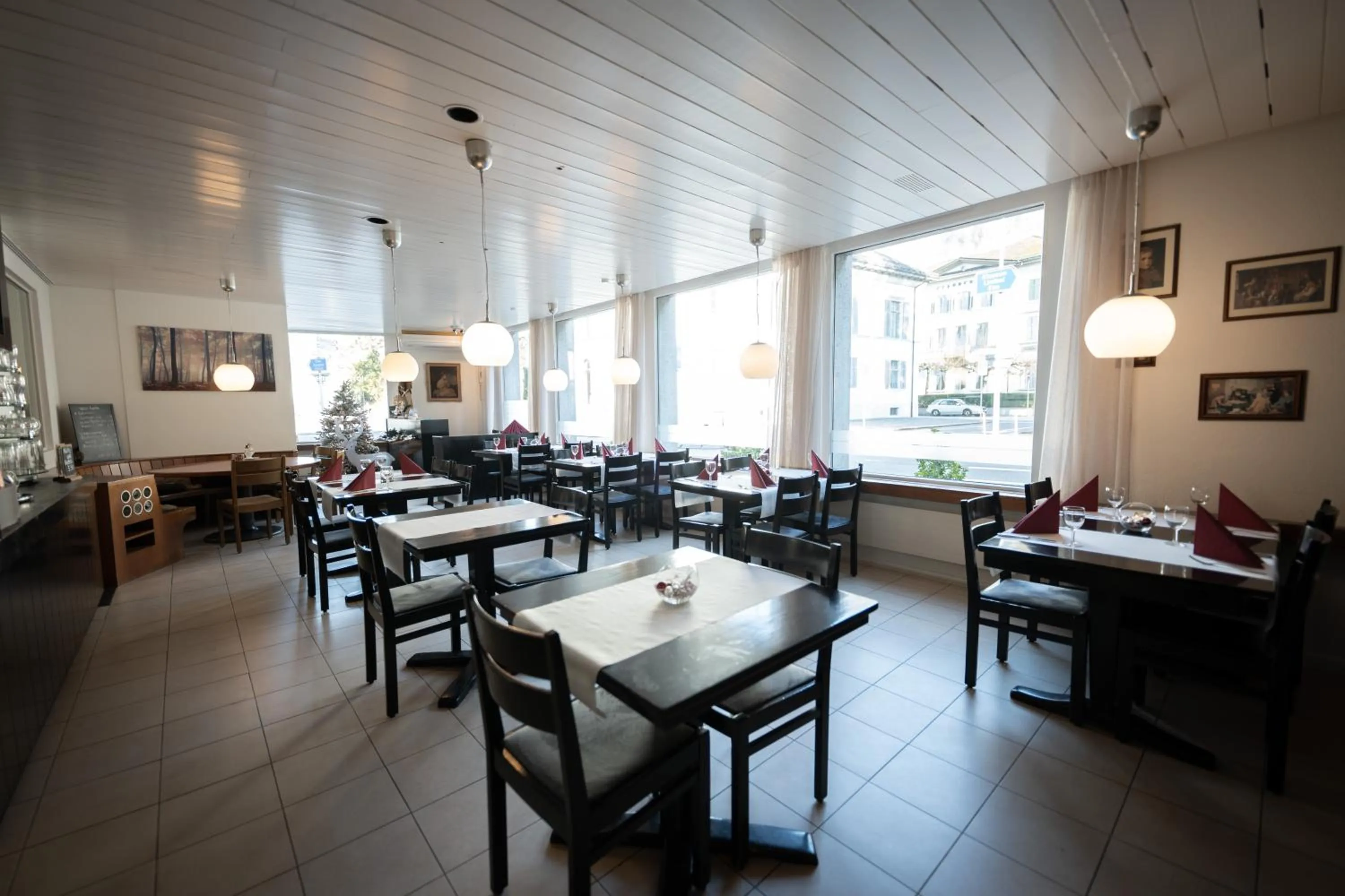 Restaurant/places to eat in Hotel Stadthof Glarus