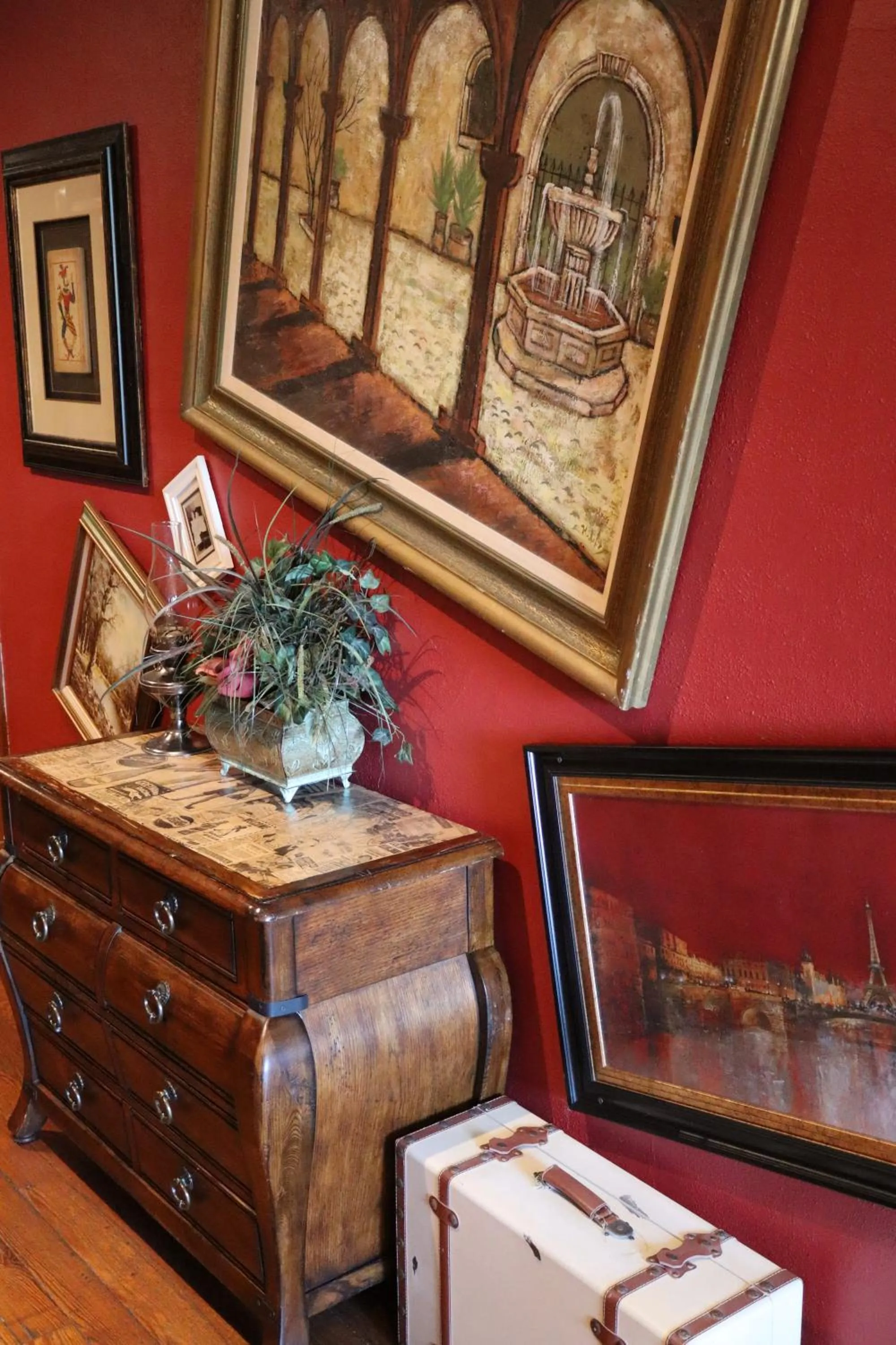 Decorative detail in The Oliver House - Adults Only