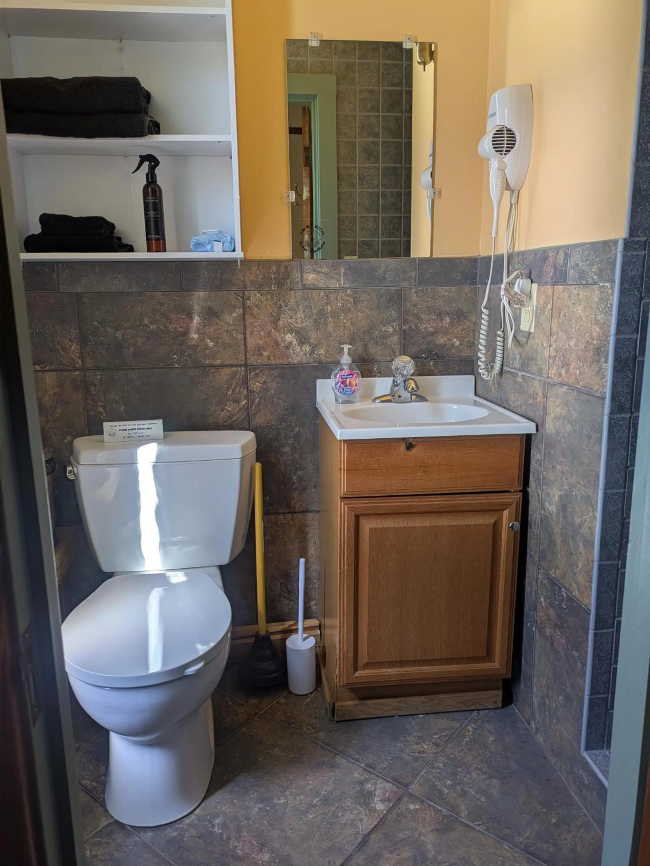 Bathroom in The Oliver House - Adults Only