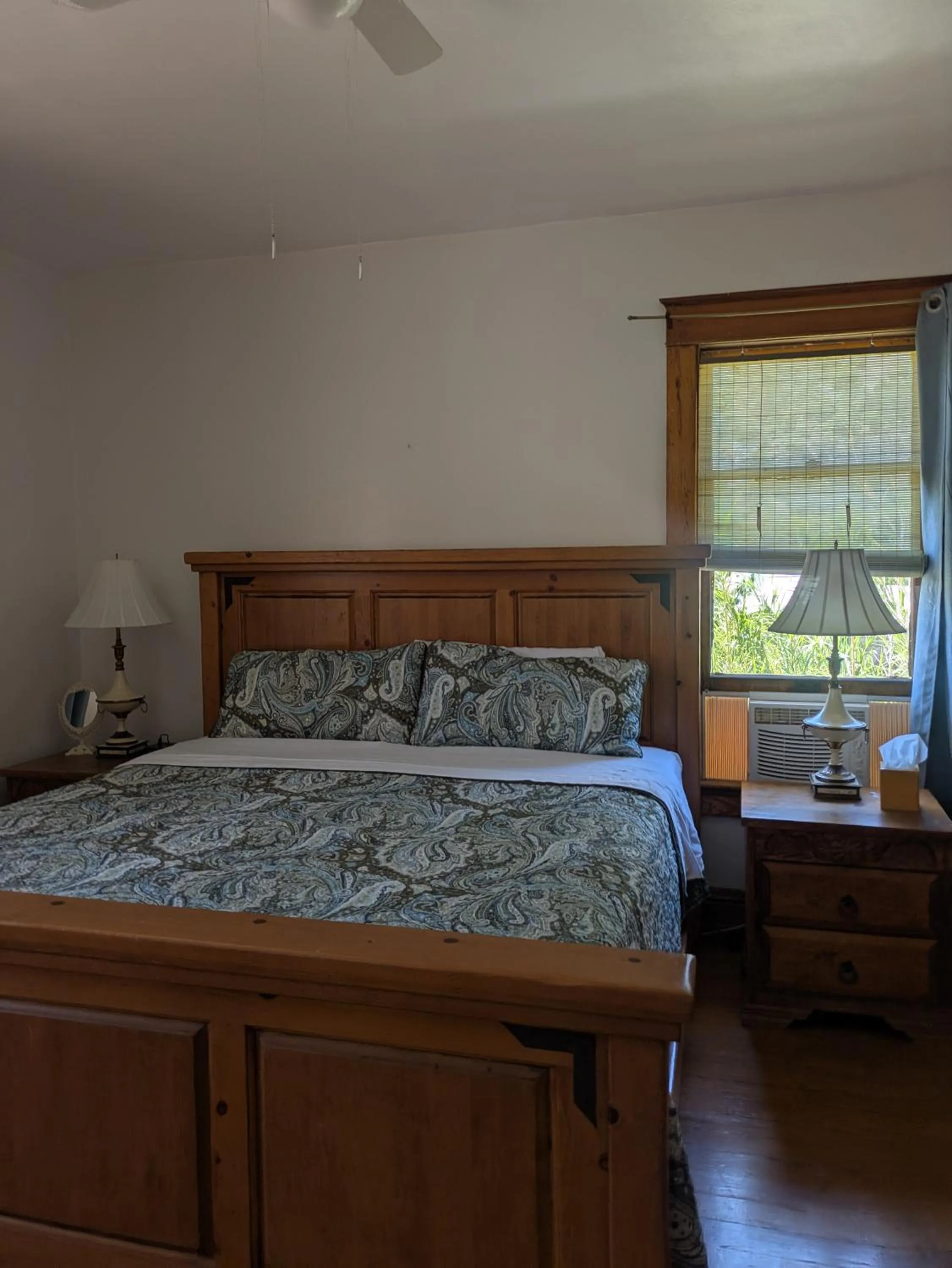 Bed in The Oliver House - Adults Only