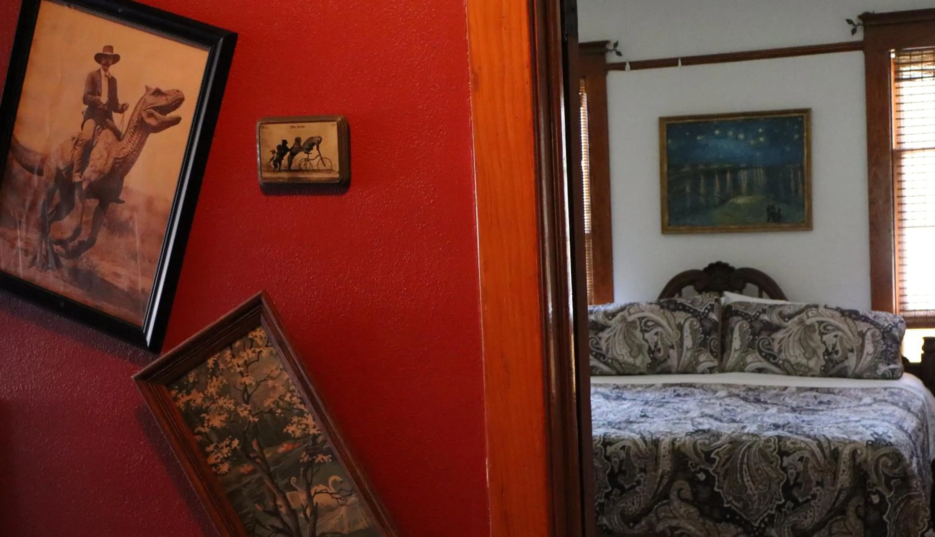 Decorative detail, Bed in The Oliver House - Adults Only