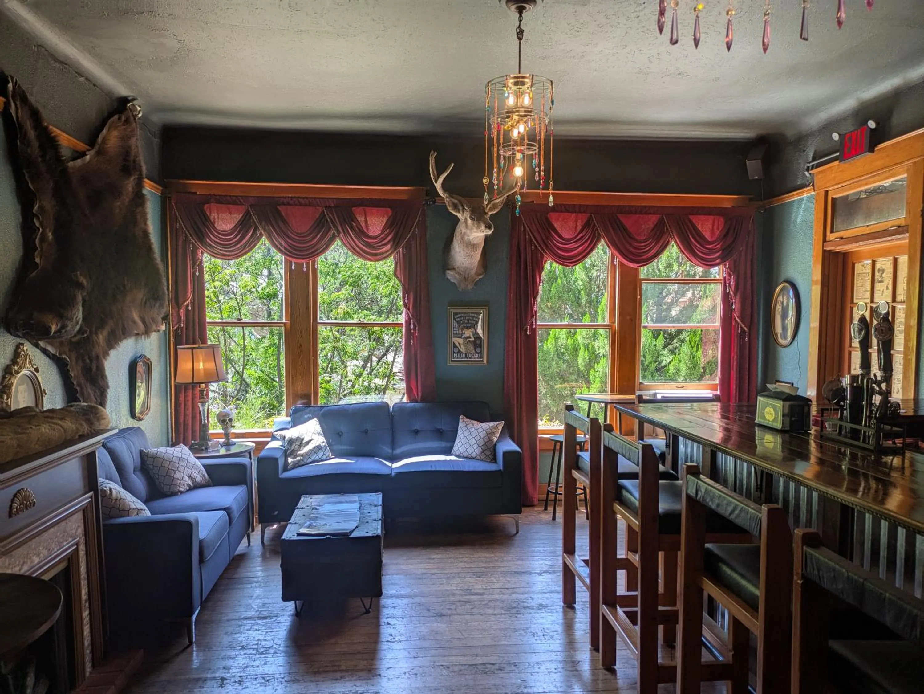 The Oliver House - Adults Only