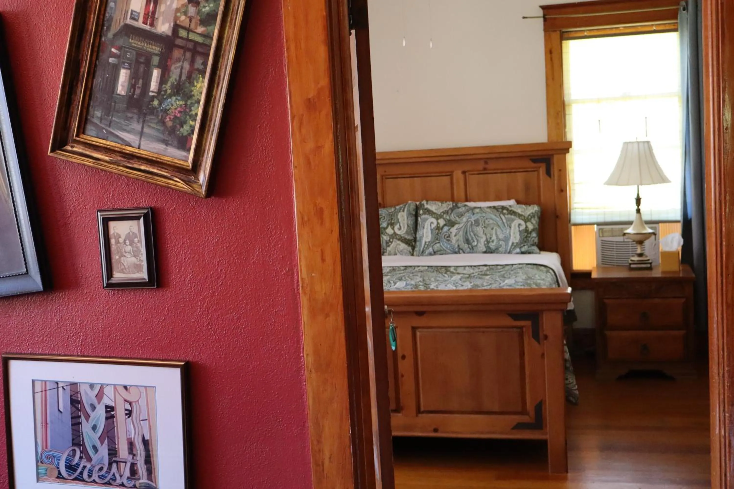 Decorative detail, Bed in The Oliver House - Adults Only