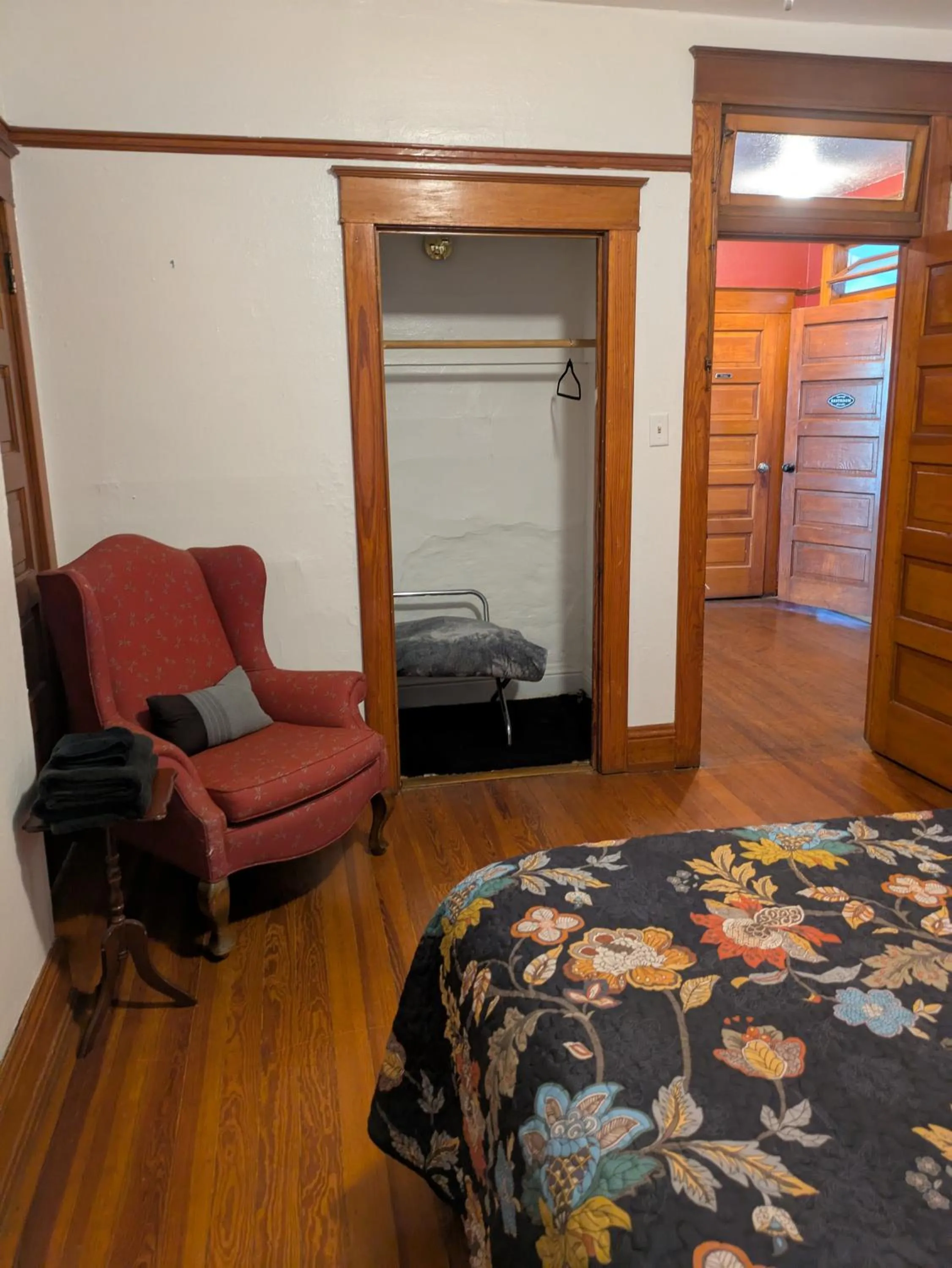 Seating area, Bed in The Oliver House - Adults Only