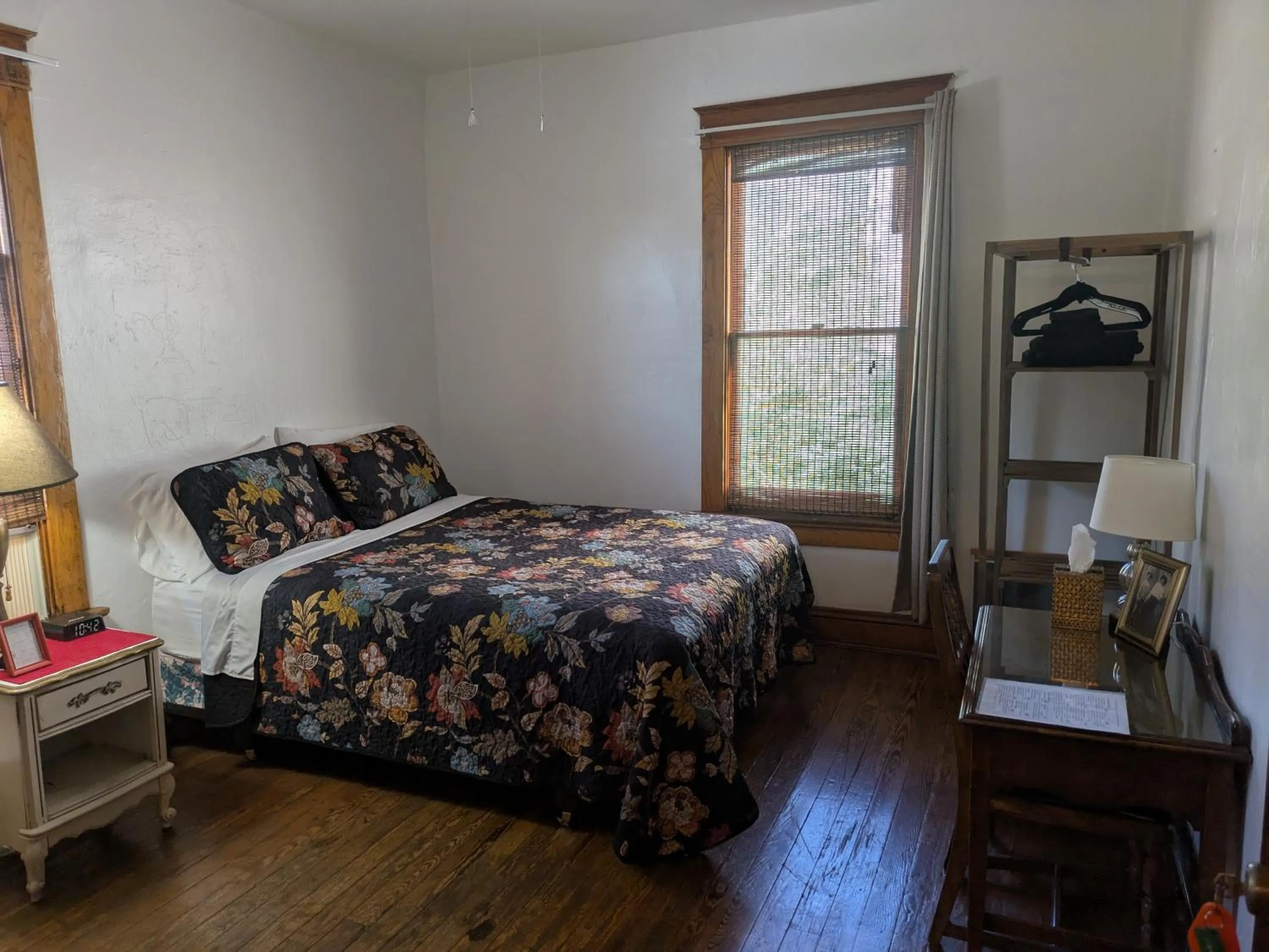 Bed in The Oliver House - Adults Only