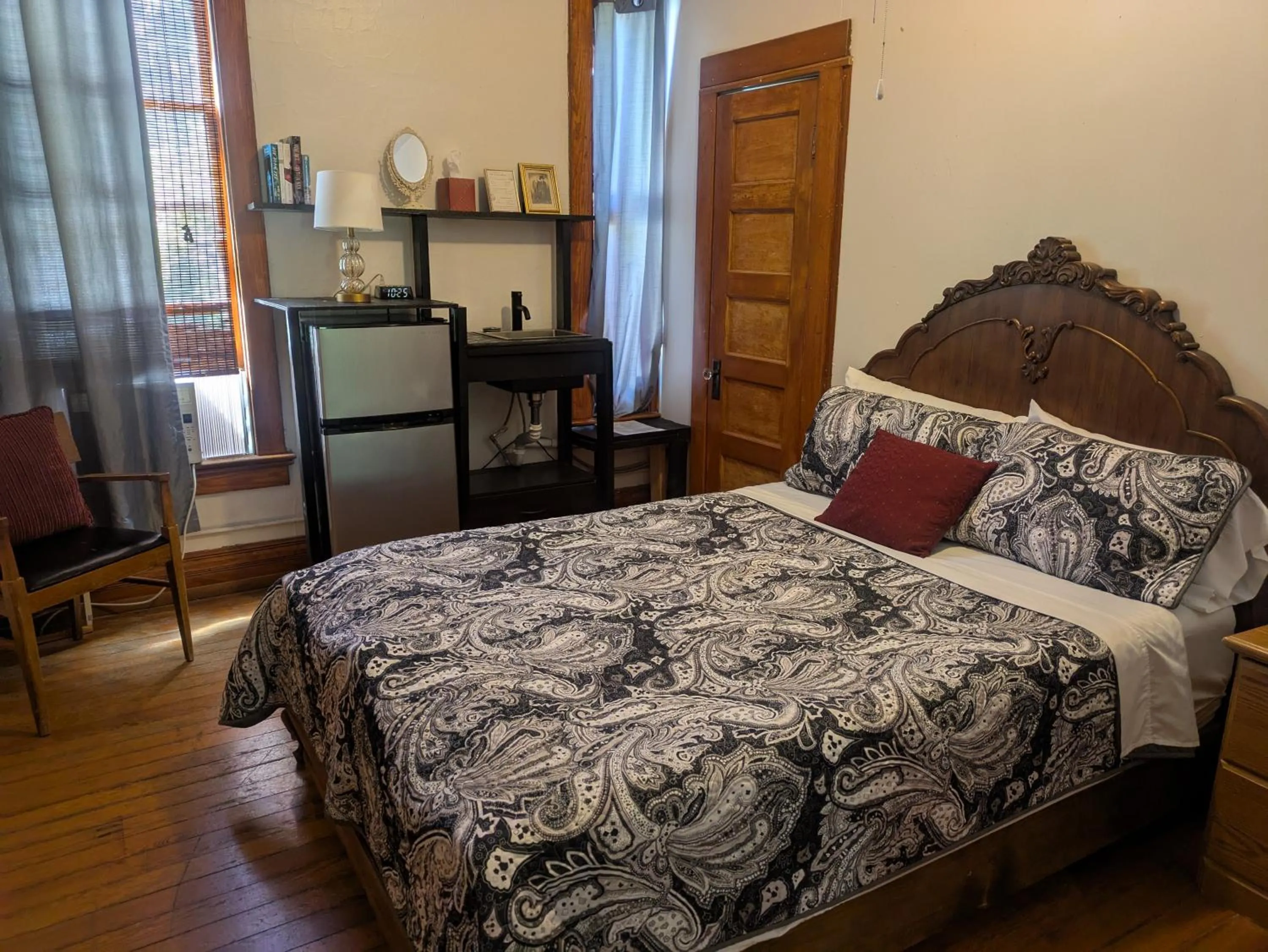 Bed in The Oliver House - Adults Only