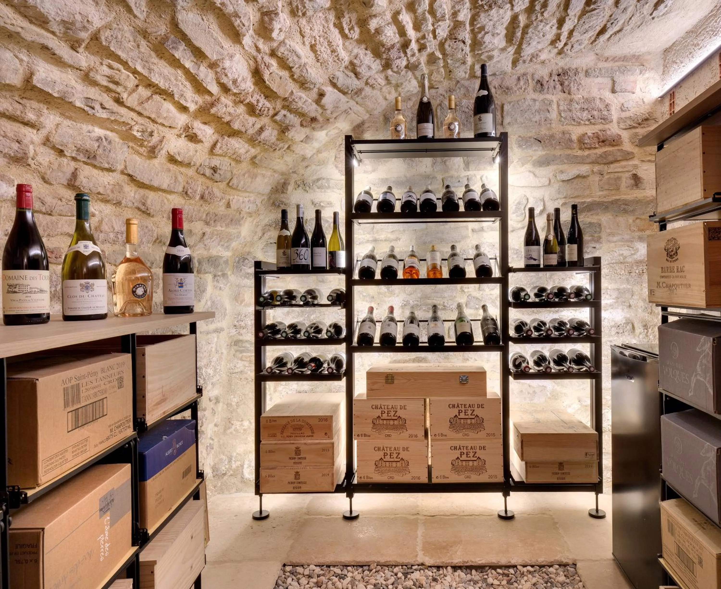 Drinks in La Maison du Passage - Chambres - Suites premium, Spa, Piscine et Restaurant