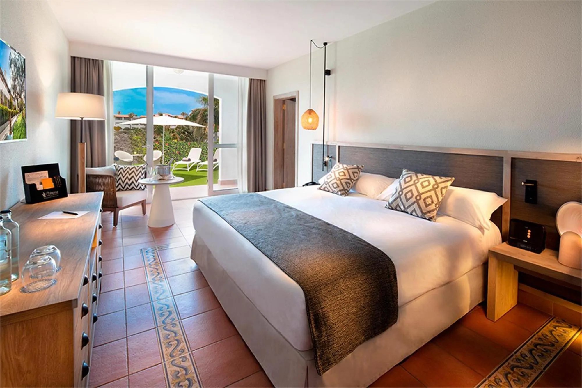 Photo of the whole room, Bed in Fuerteventura Princess