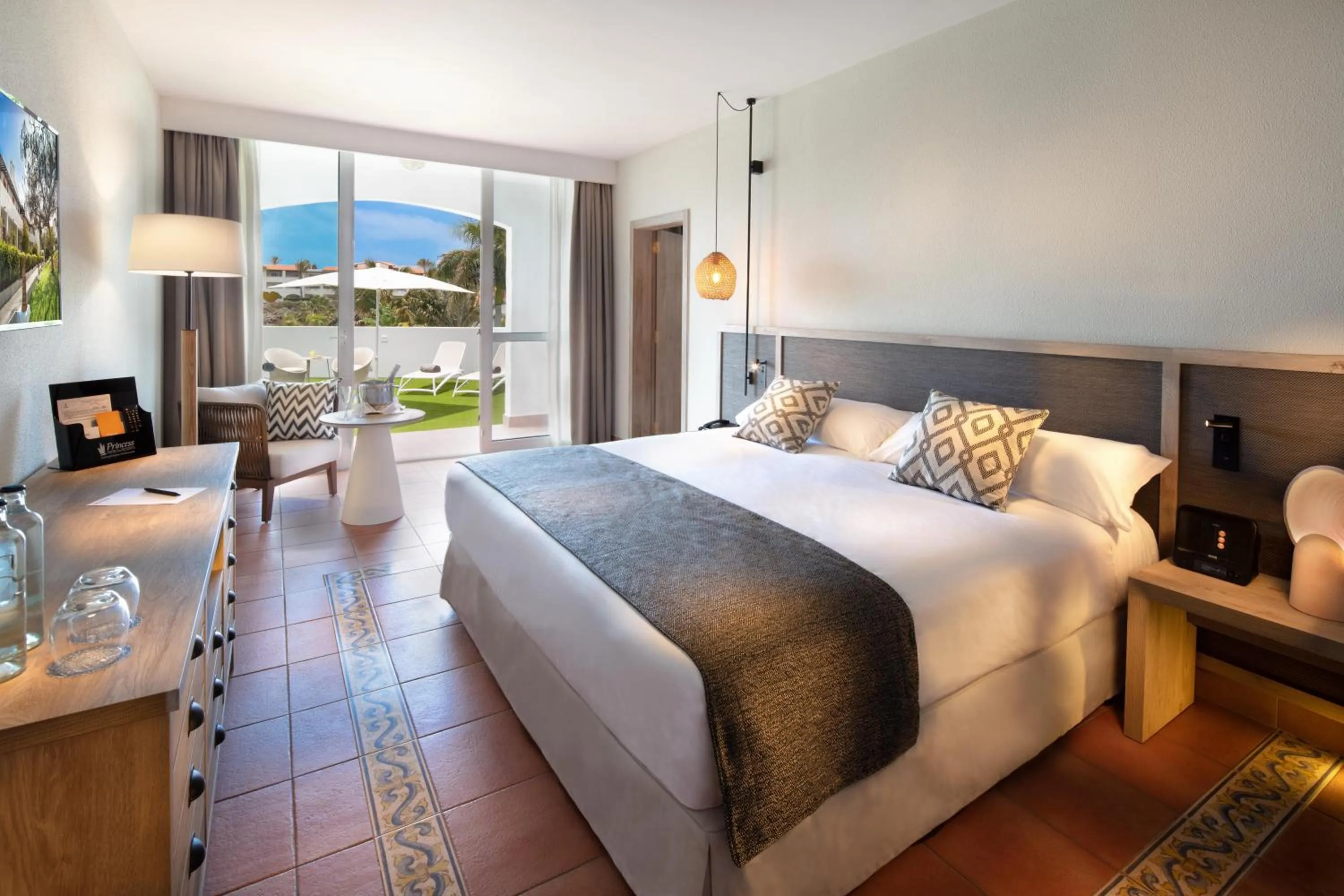 Photo of the whole room, Bed in Fuerteventura Princess