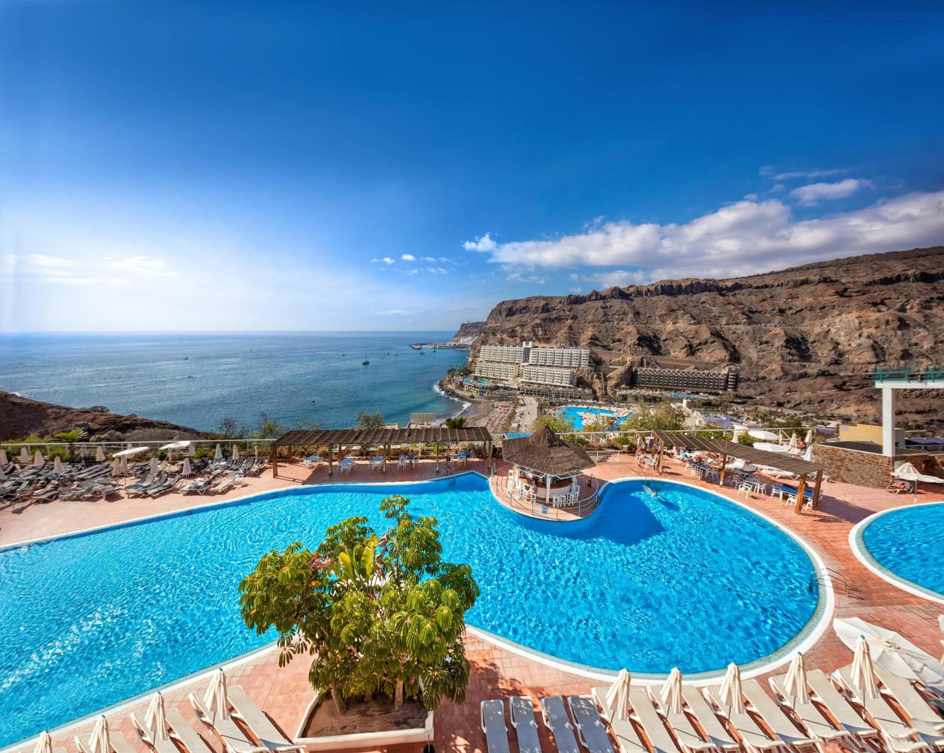 Swimming pool in Mogan Princess & Beach Club