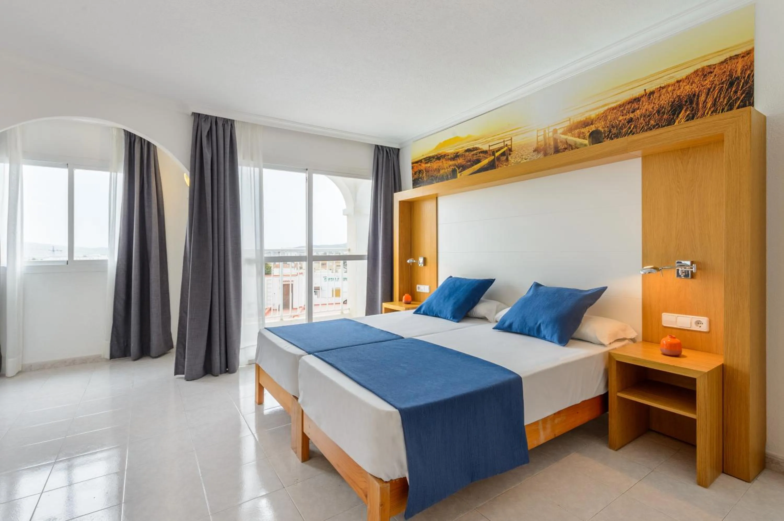 Bed in Hotel Apartamentos Vibra San Marino