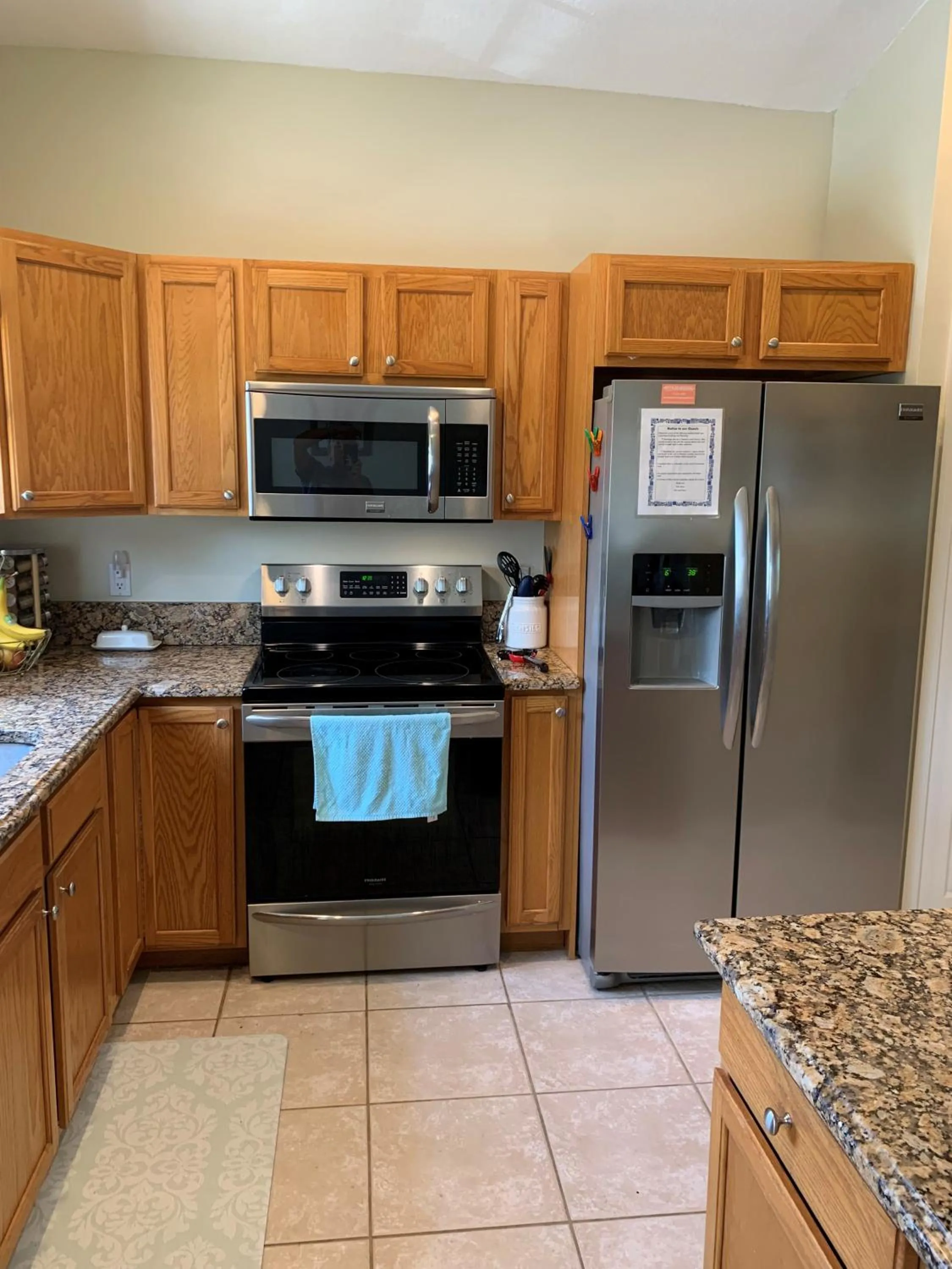 Kitchen or kitchenette in Right Direction Rentals