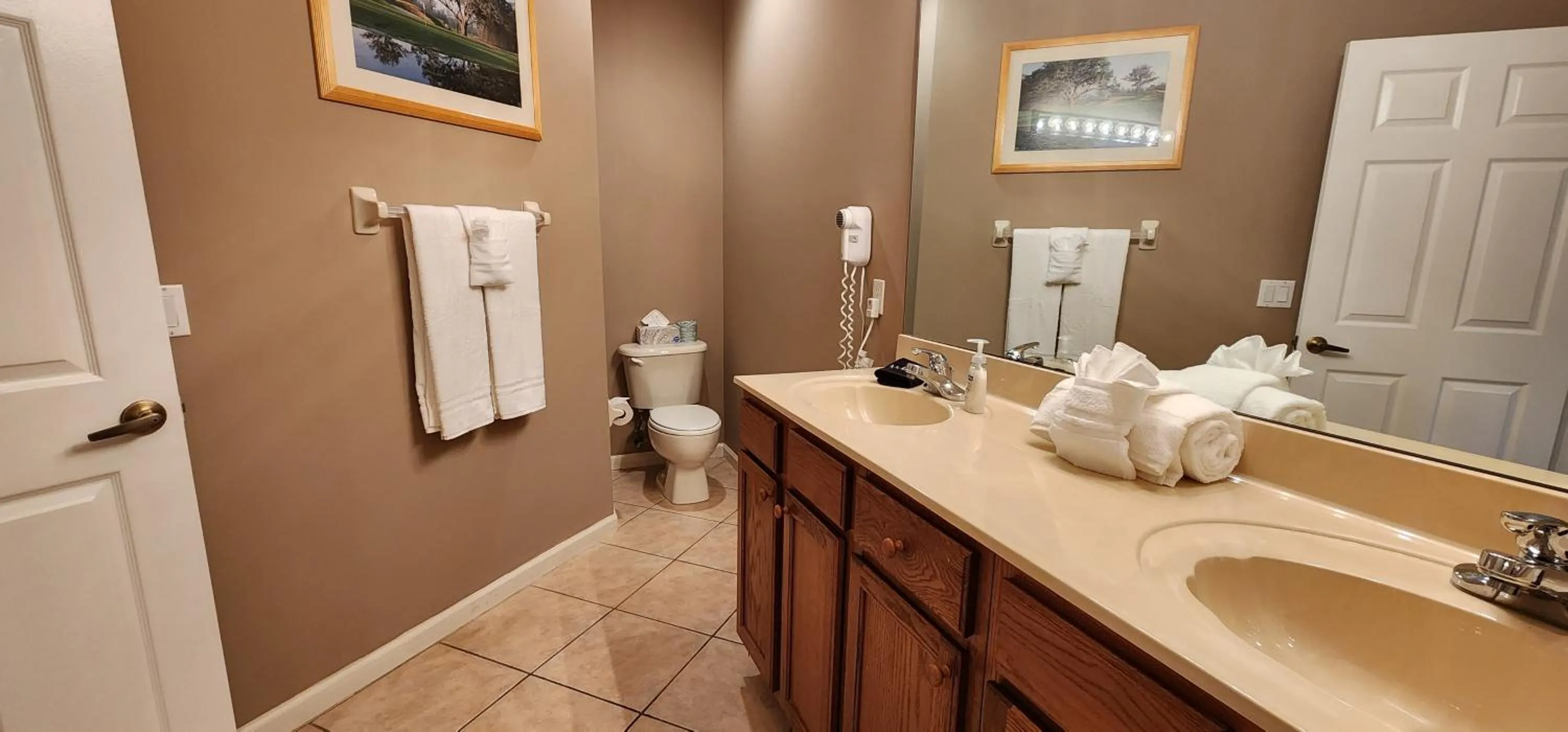 Bathroom in Right Direction Rentals