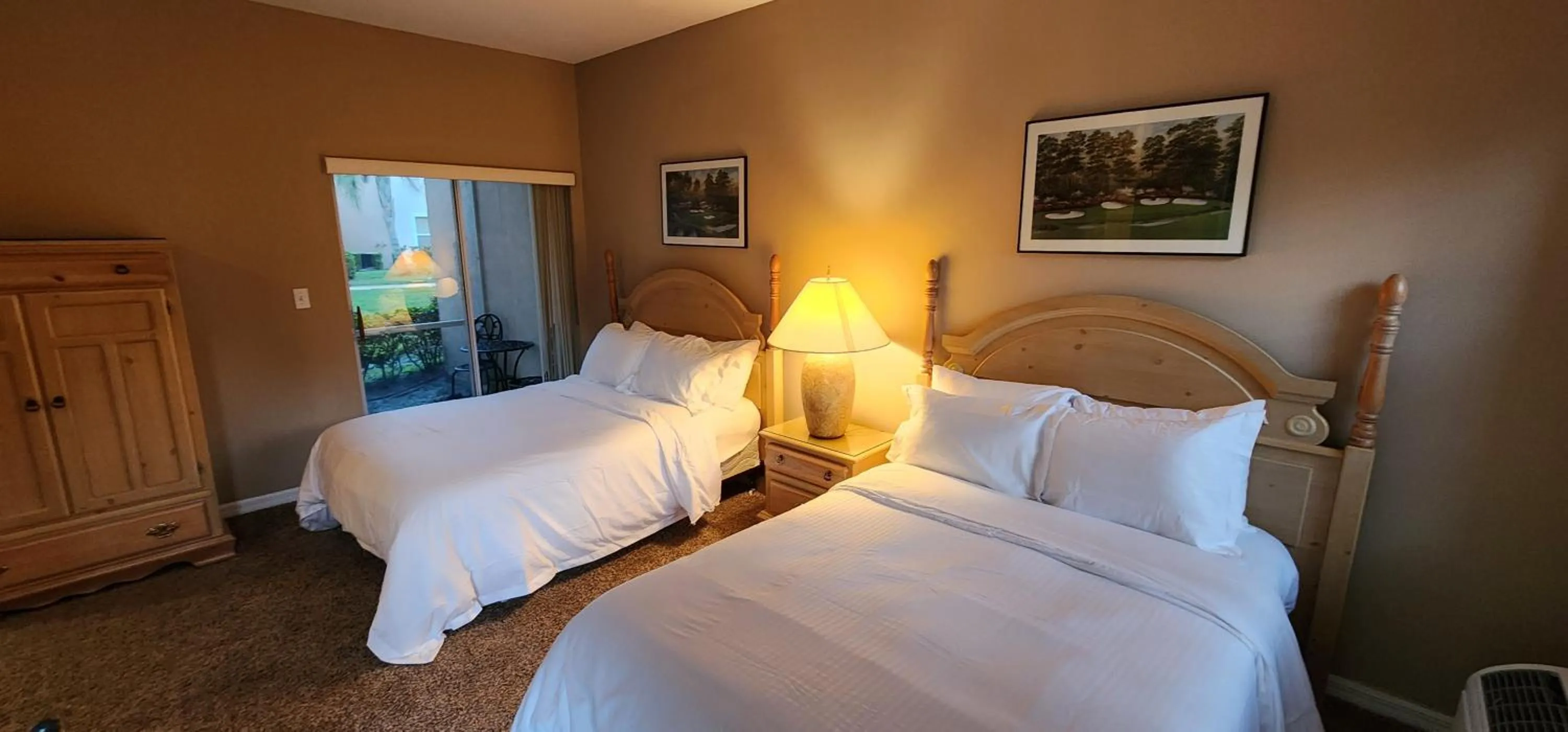 Photo of the whole room in Right Direction Rentals