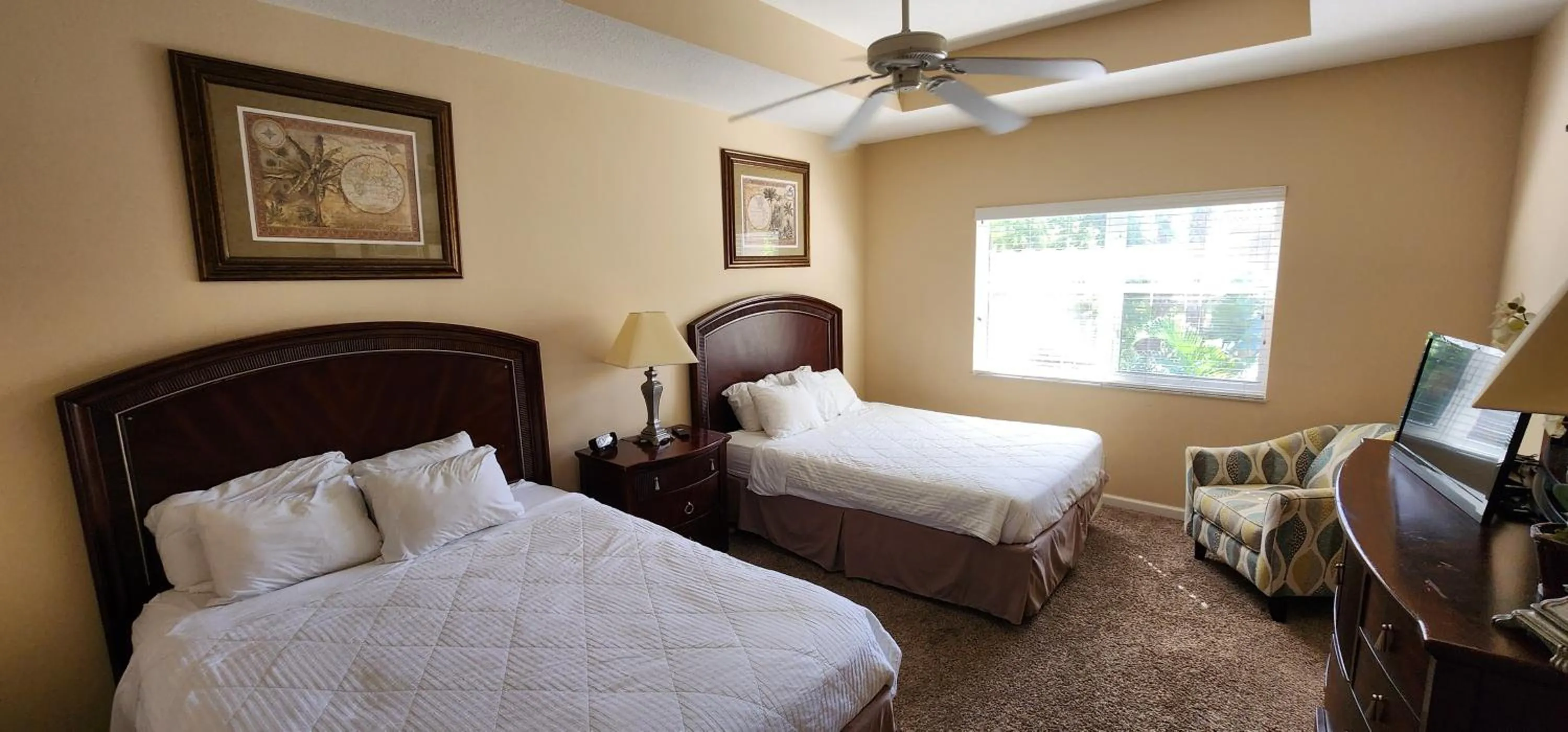 Photo of the whole room in Right Direction Rentals