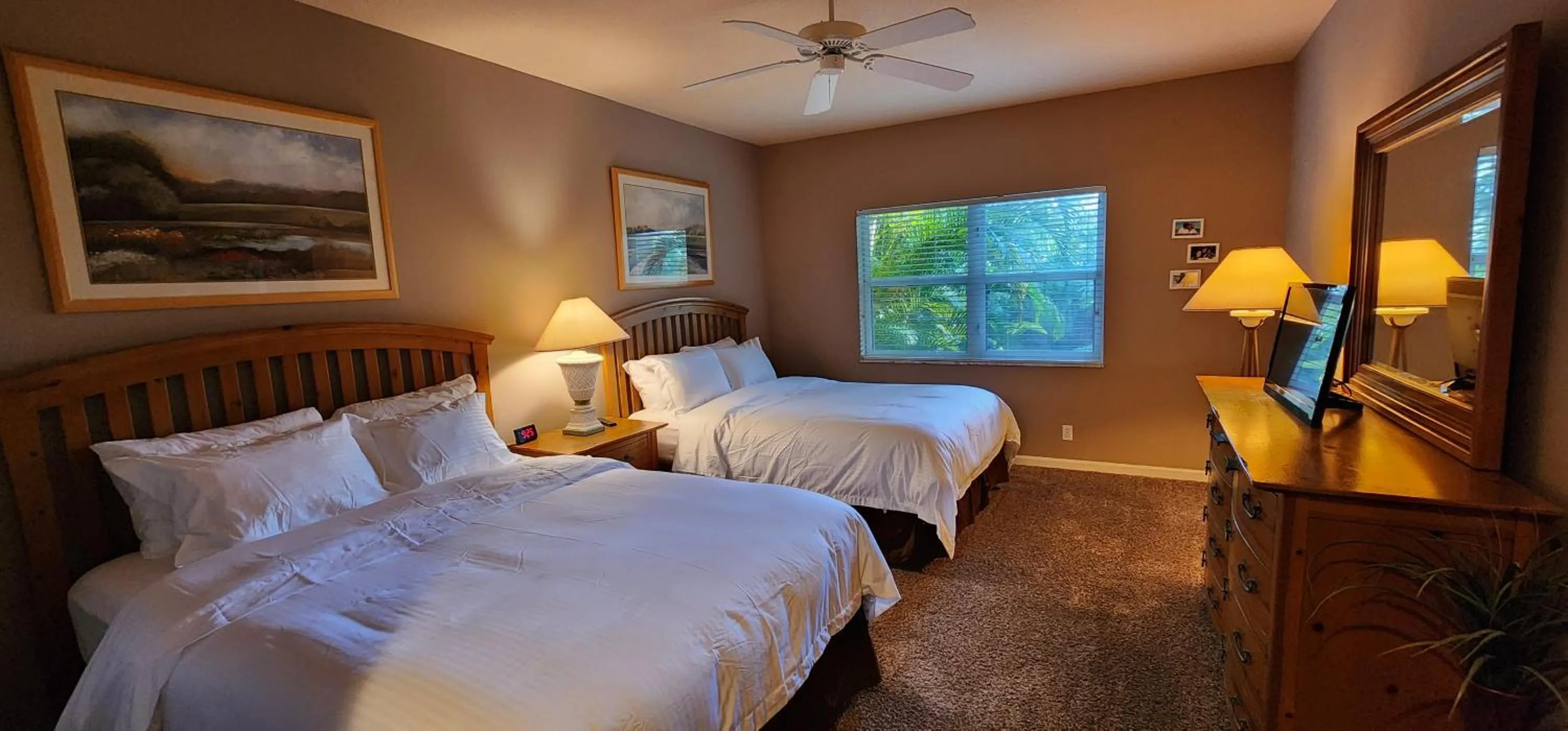 Photo of the whole room in Right Direction Rentals