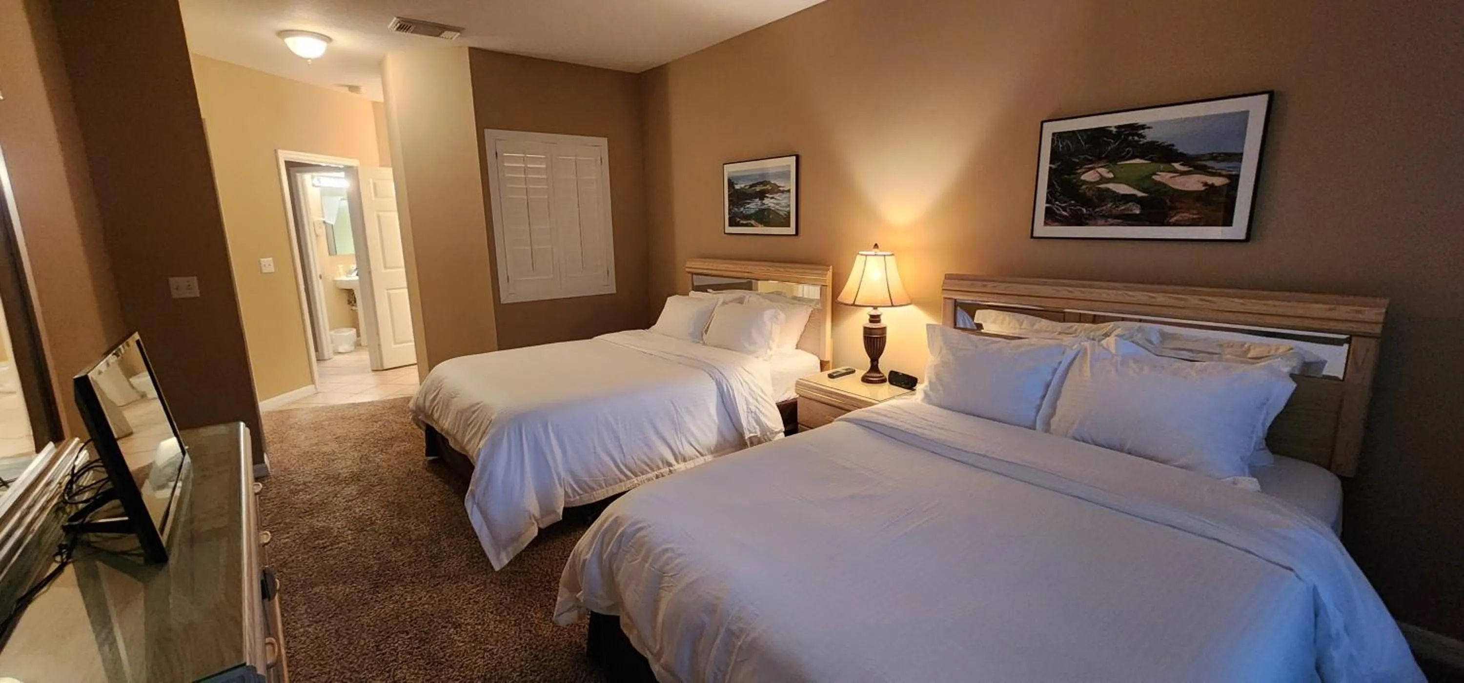 Photo of the whole room in Right Direction Rentals