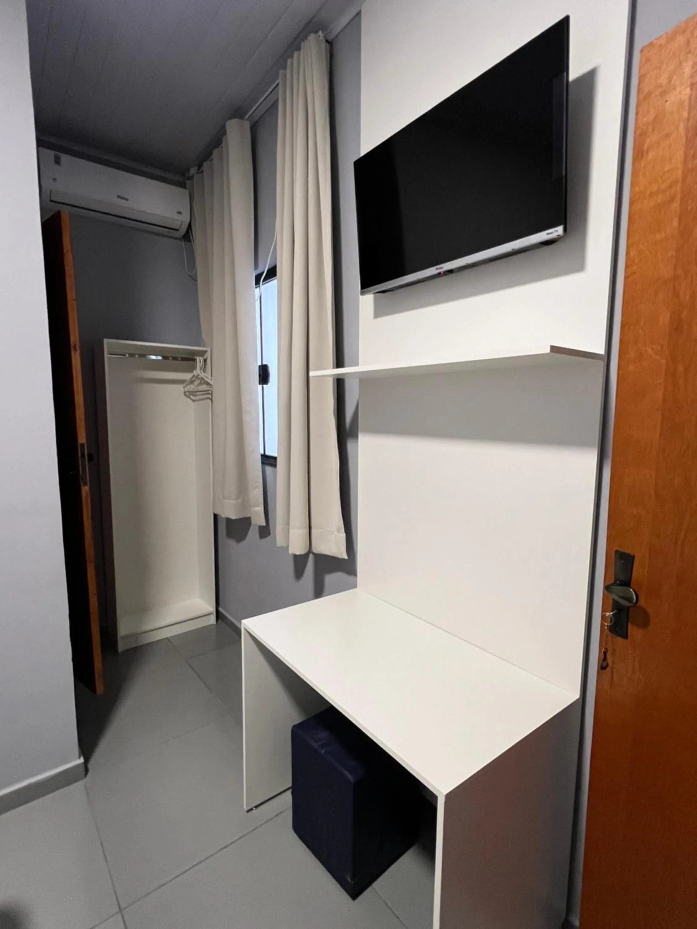 TV and multimedia in Hotel Pousada Colliseu